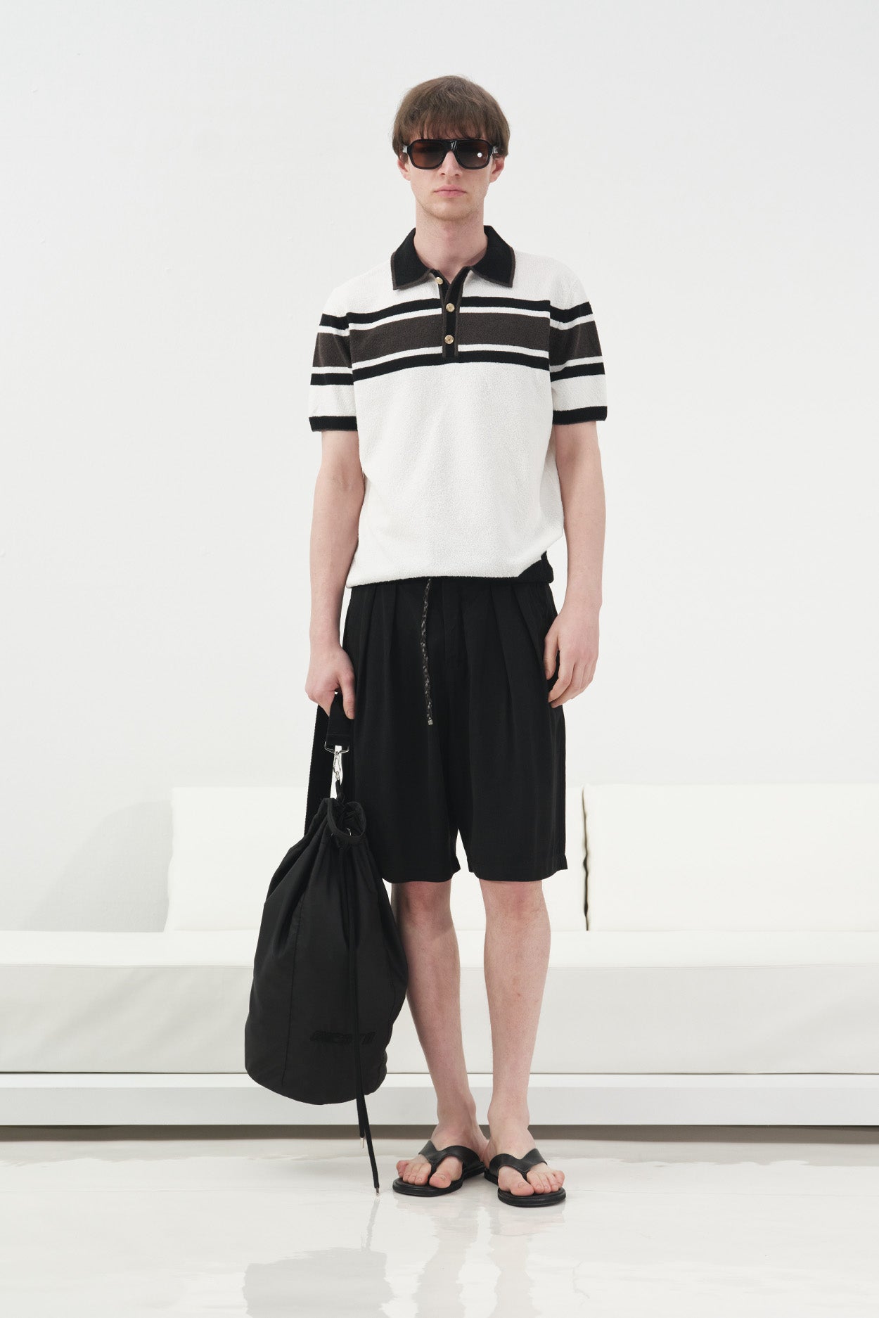 DÖKÜMLÜ KLASİK SİYAH TENSEL ŞORT