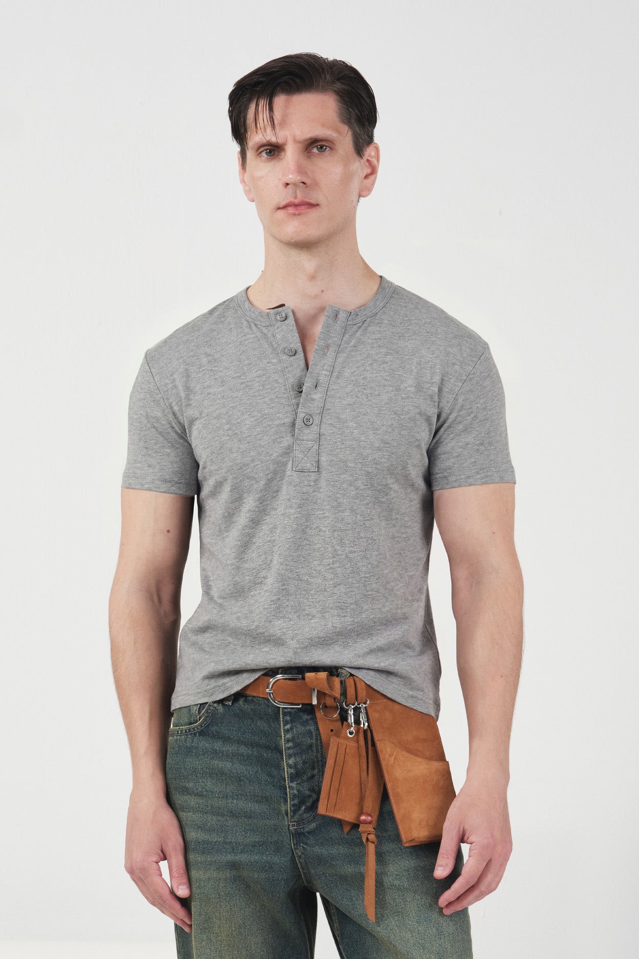 HALF-PLACKET SLIM-FIT GREY T-SHIRT