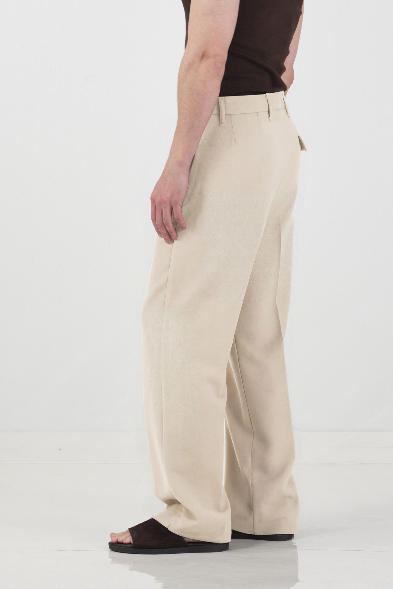 REGULAR FIT TEXTURED CLASSIC BEIGE TROUSERS