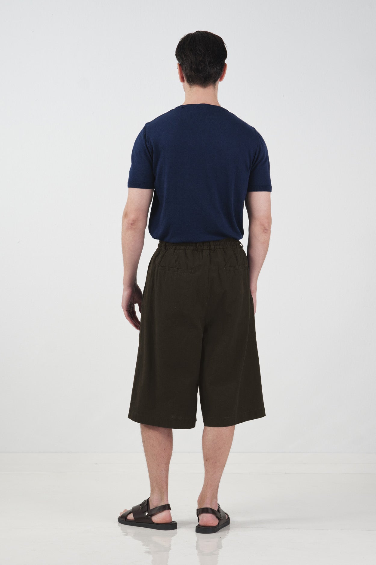 LACED BROWN LINEN SHORTS