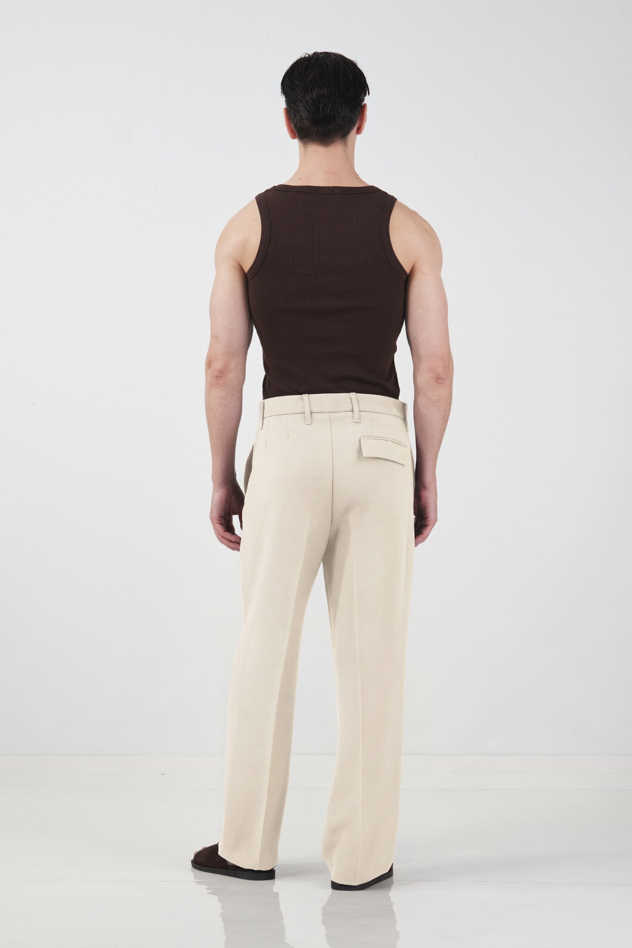REGULAR FIT TEXTURED CLASSIC BEIGE TROUSERS