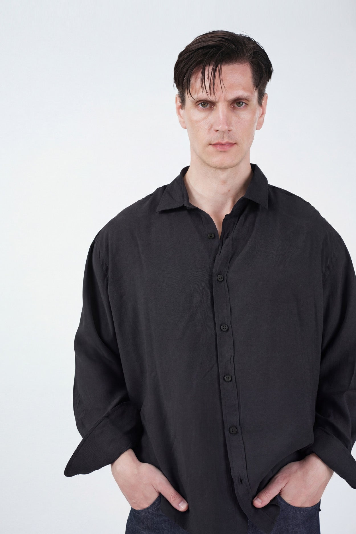 OVERSIZE DÖKÜMLÜ SİYAH MODAL GÖMLEK