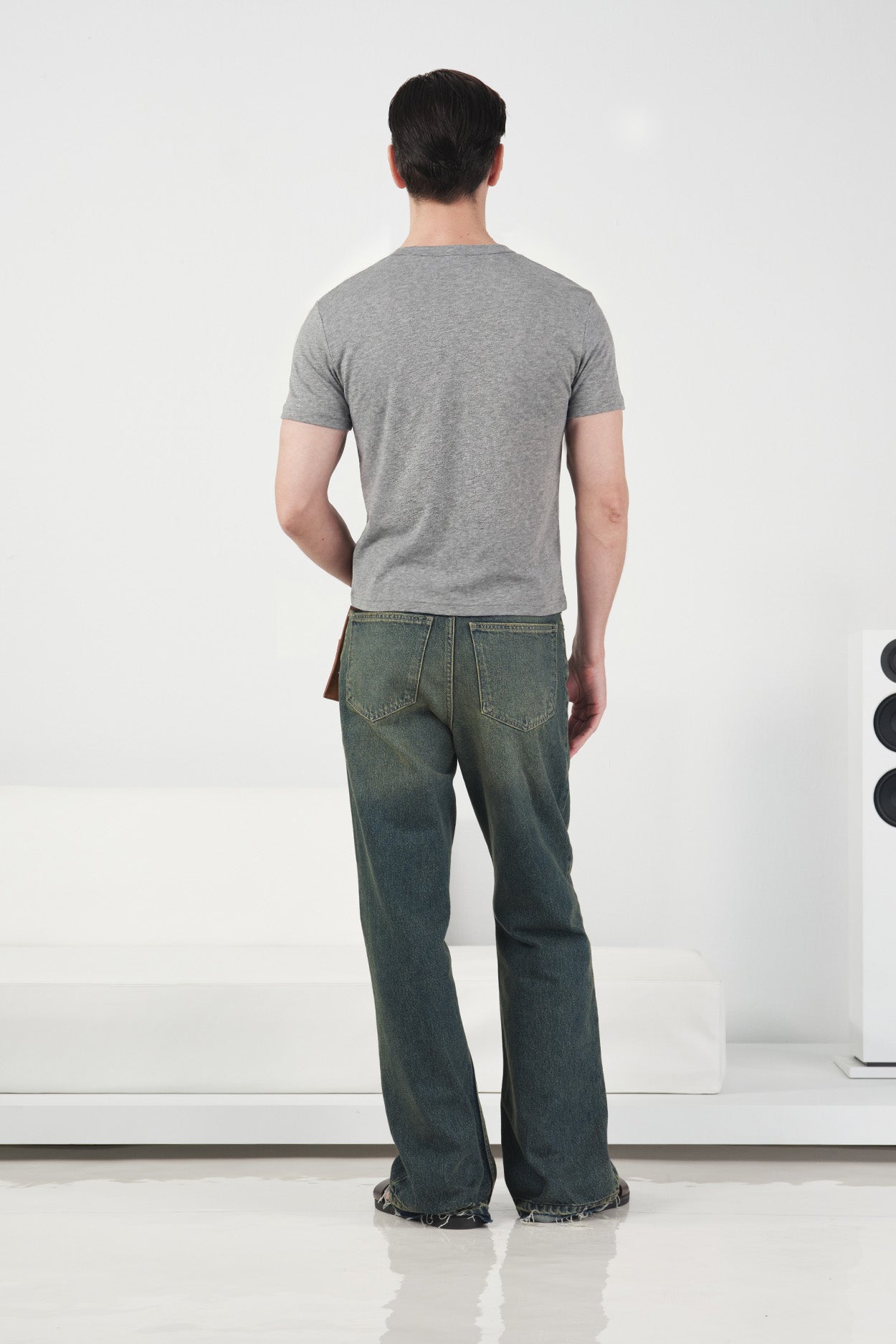 YARIM PATLI DAR KESİM GRİ T-SHIRT