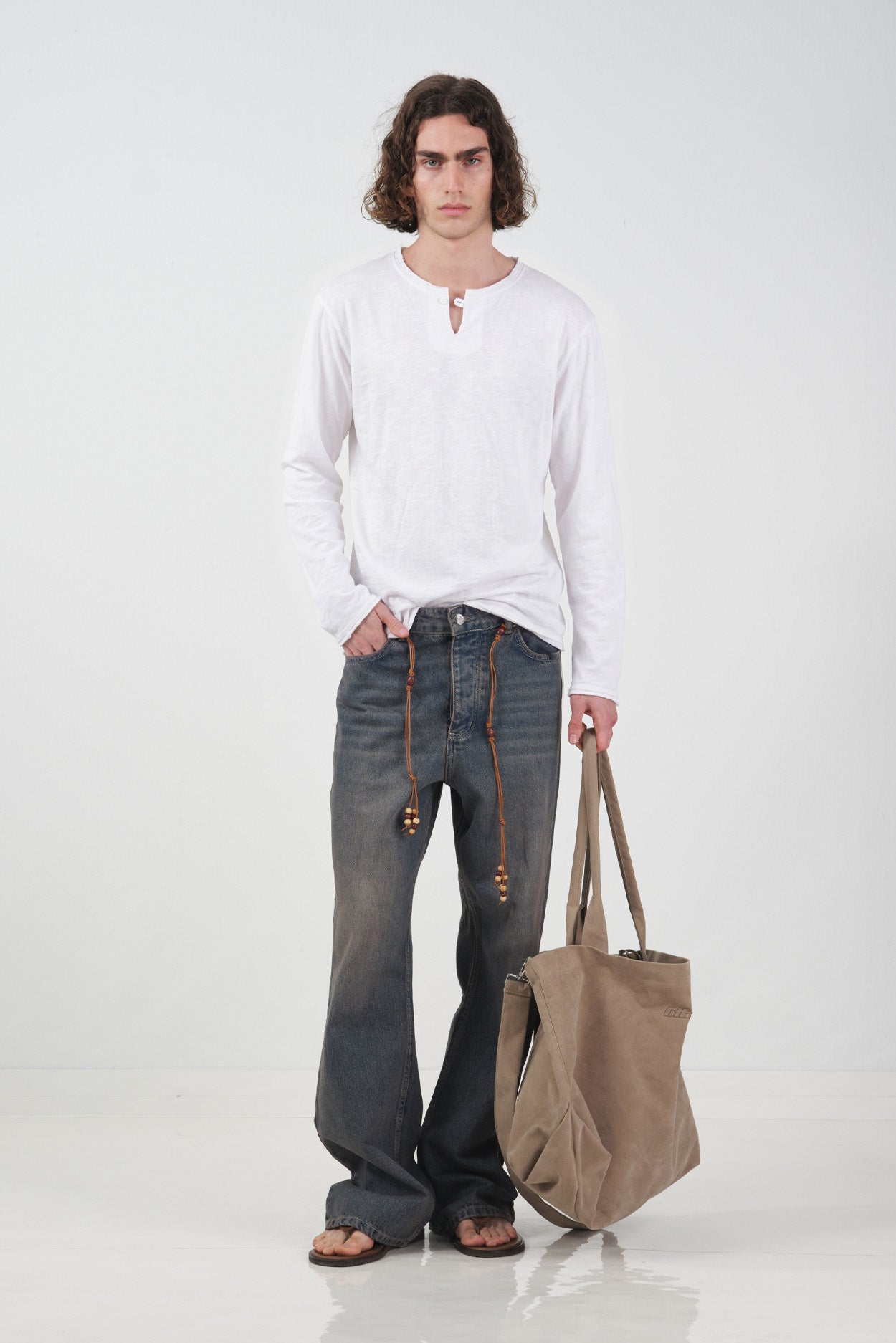 WHITE LONG SLEEVED T-SHIRT WITH RIB