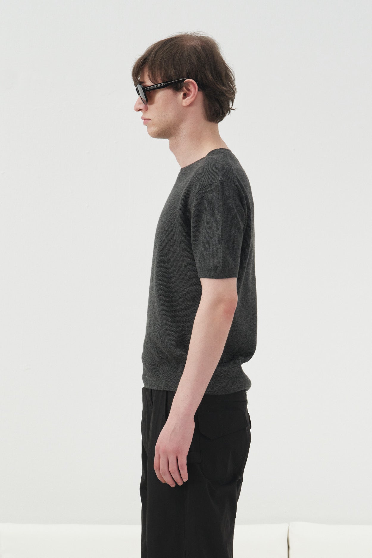 ANTHRACITE RIBBED KNITTED T-SHIRT