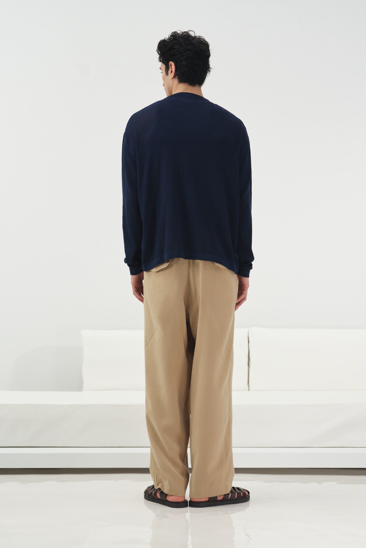 LIGHT THIN KNITTED NAVY BLUE CARDIGAN