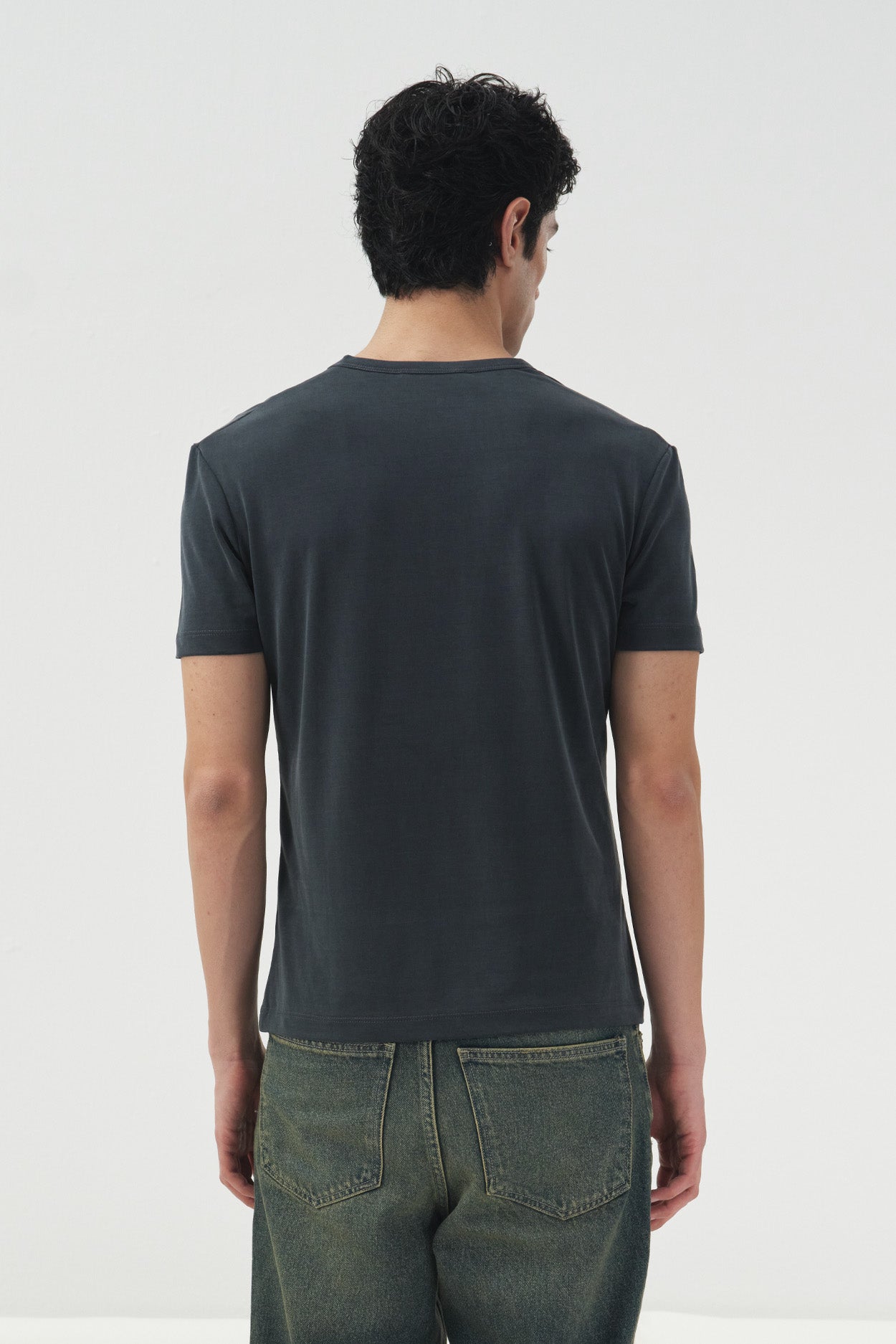 YARIM PATLI ANTRASİT T-SHIRT