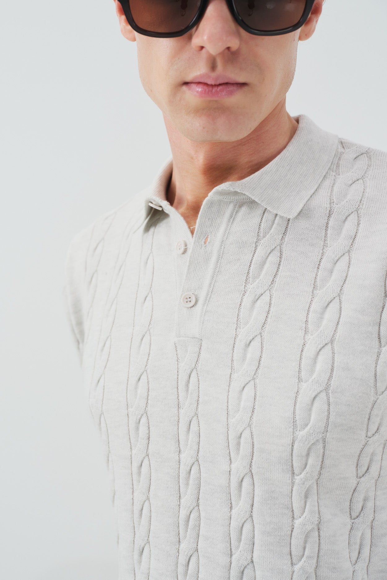 DOKULU ÖRGÜ DESENLİ GRİ POLO YAKA TRİKO T-SHIRT