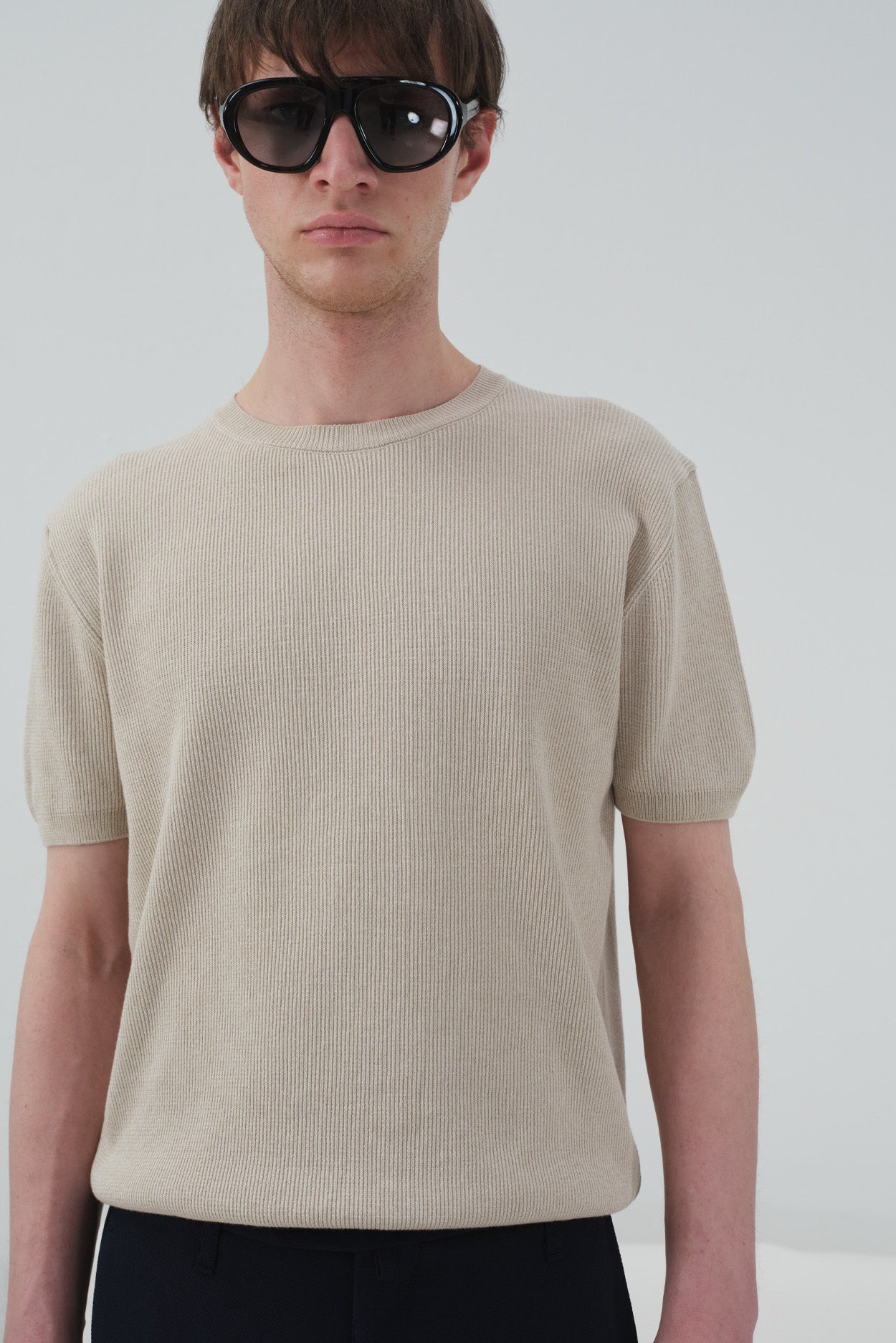RIBBED TEXTURED BEIGE KNITTED T-SHIRT