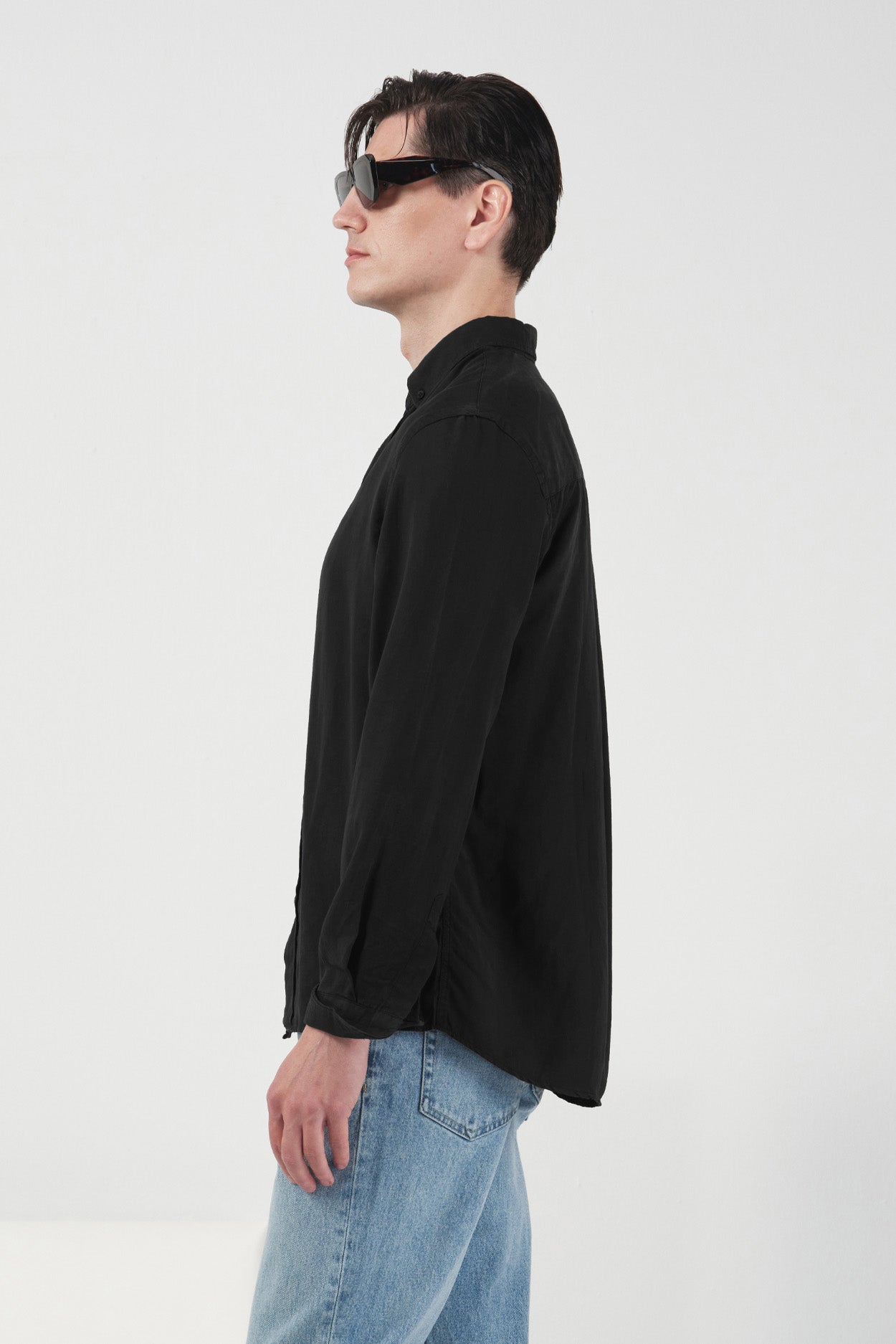 DÖKÜMLÜ REGULAR FIT SİYAH TENSEL GÖMLEK