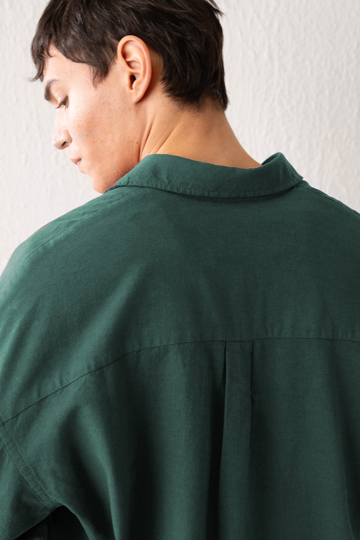 DÖKÜMLÜ KETEN YEŞİL GÖMLEK