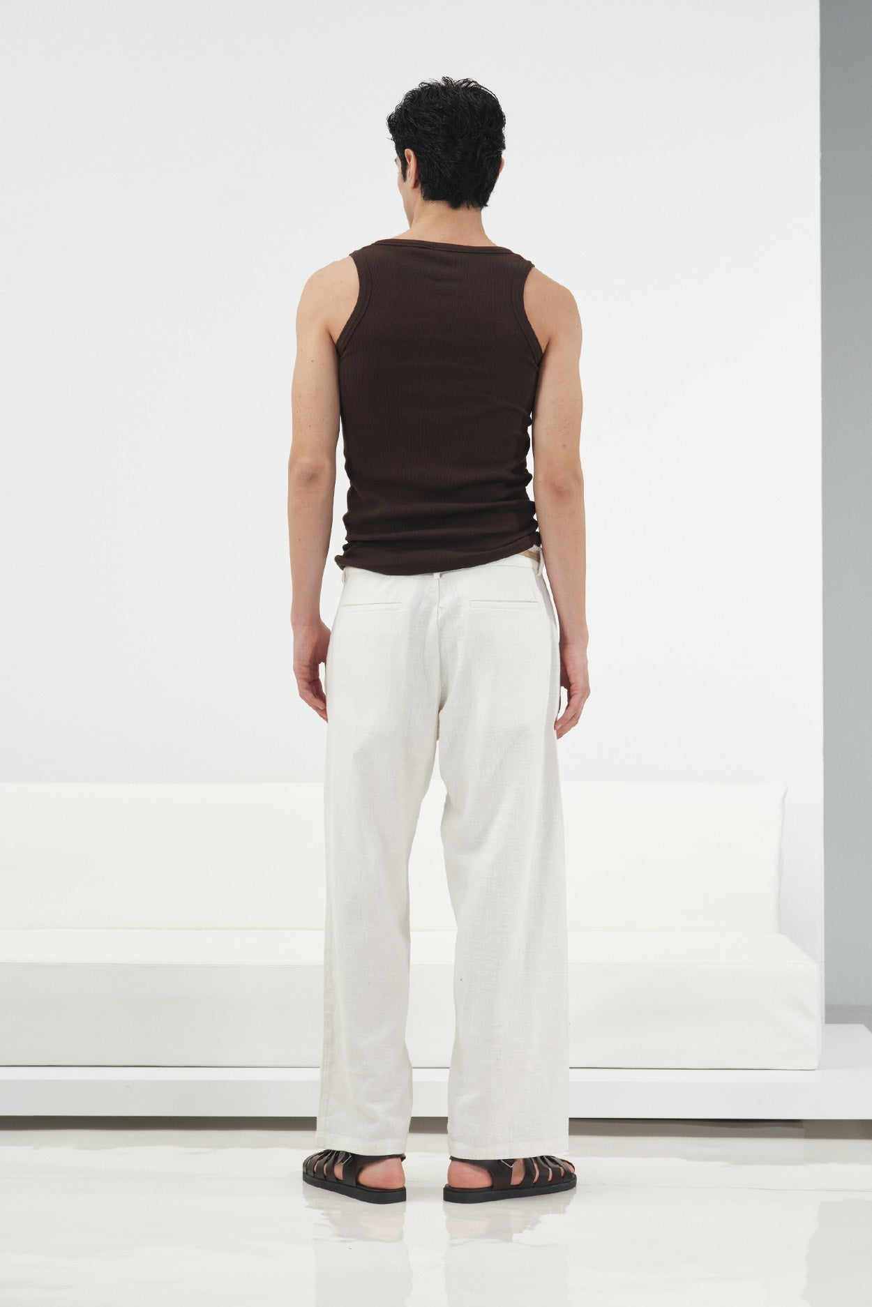 HALF PLACKET BROWN TANK TOP