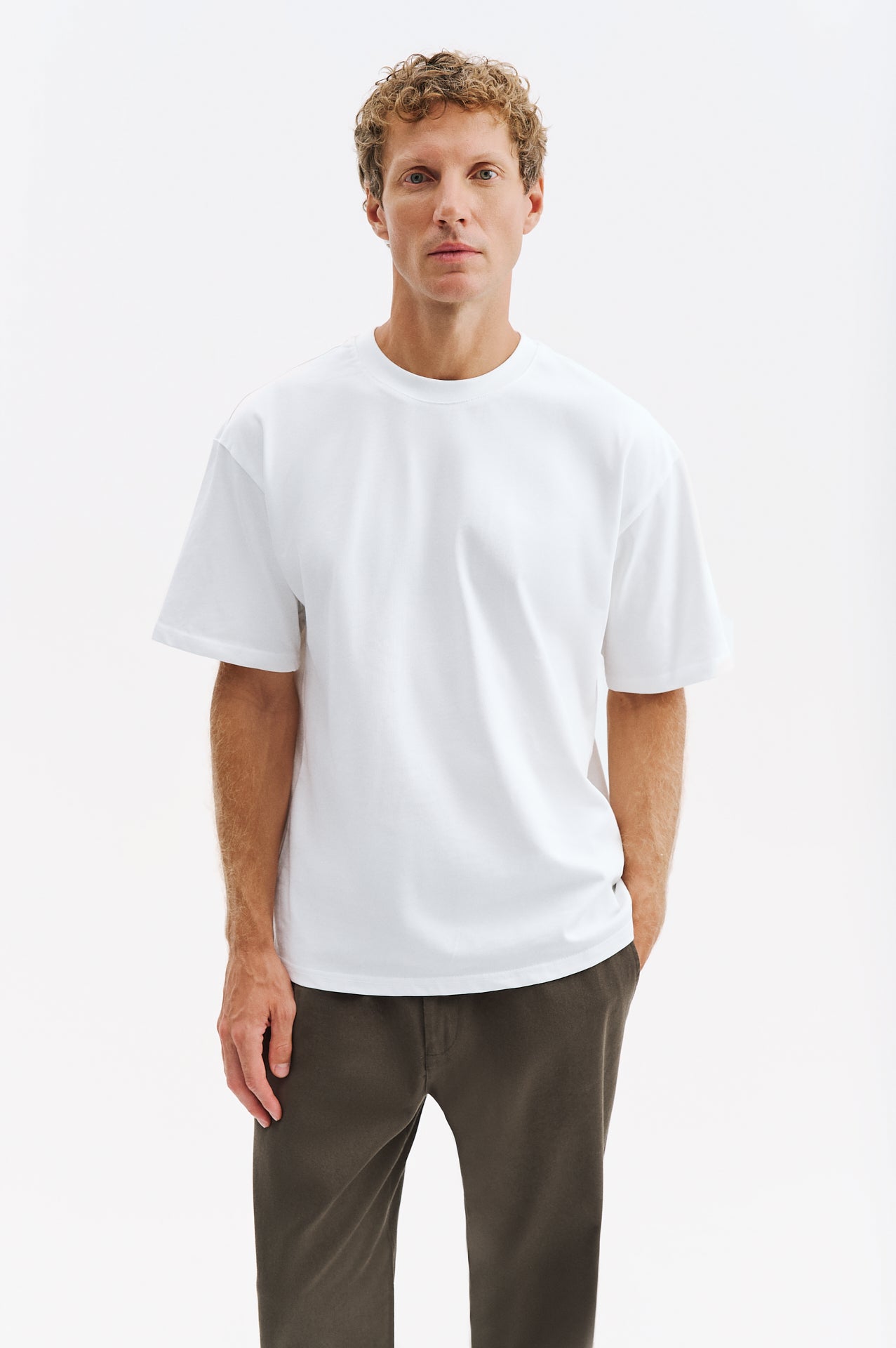 OVERSIZED SHORT SLEEVE WHITE T-SHIRT