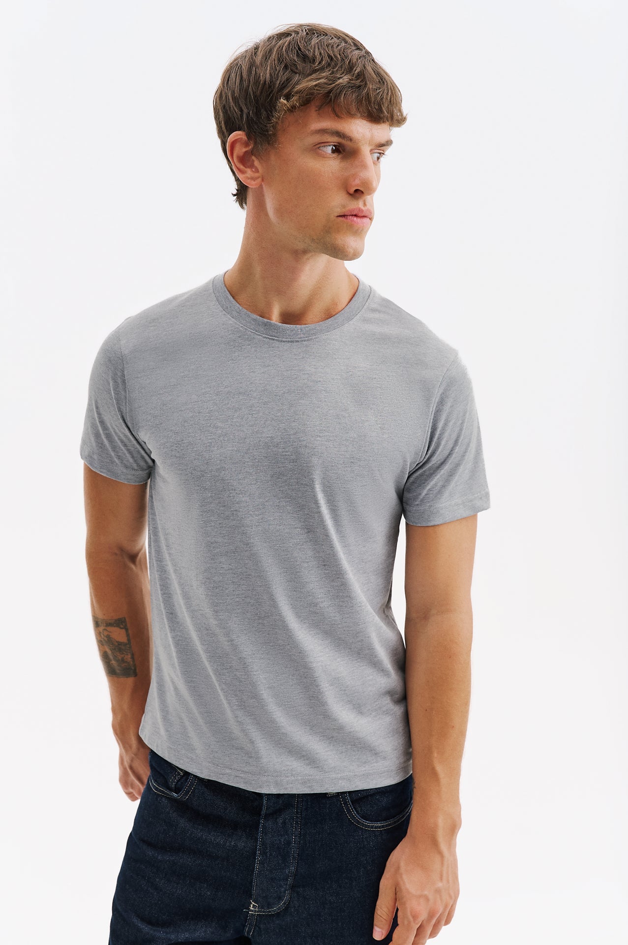 SHORT SLEEVE REGULAR FIT GREY T-SHIRT