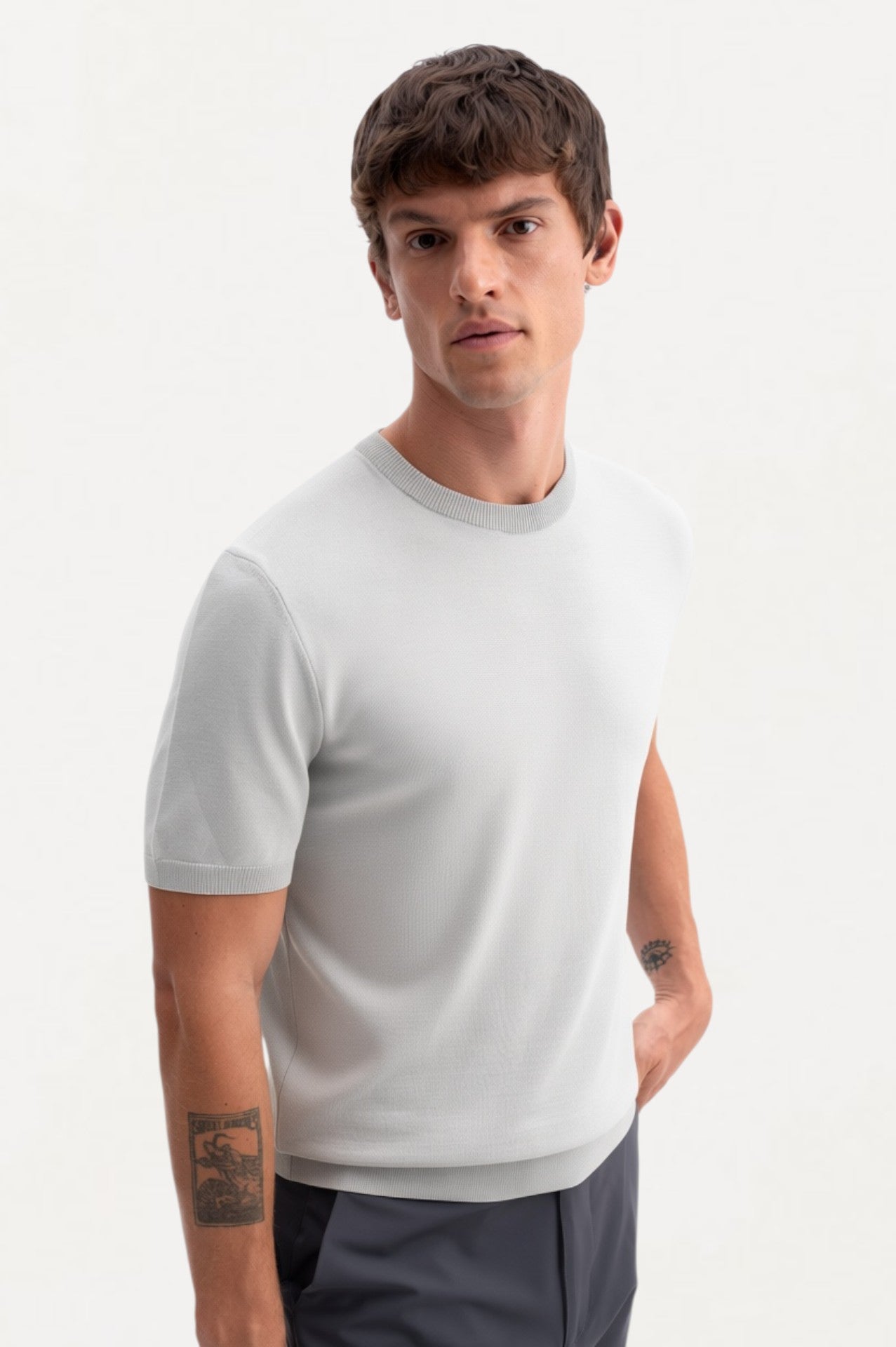 CREW NECK GREY KNIT T-SHIRT