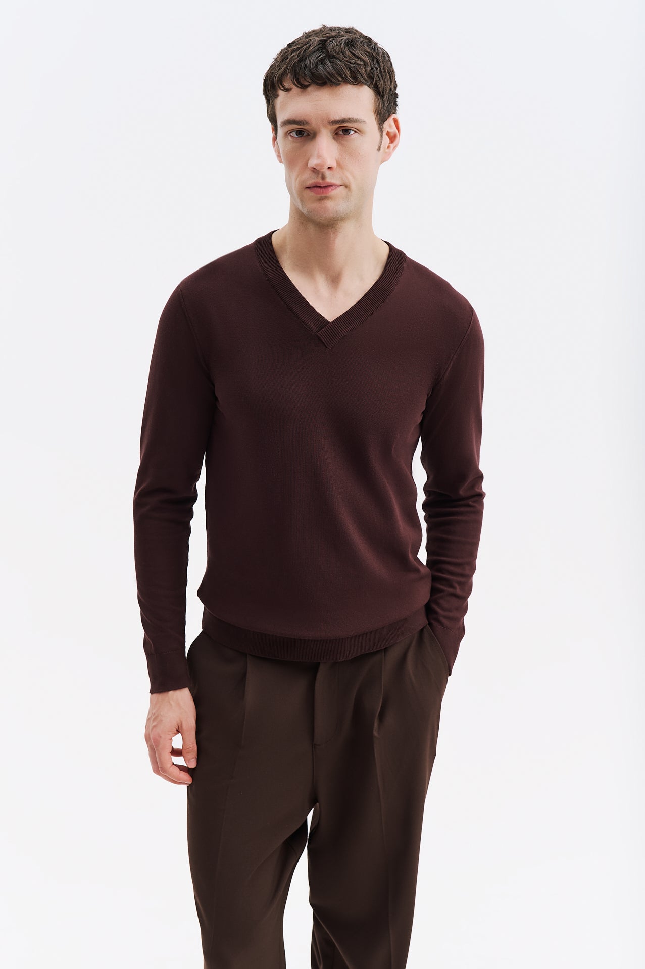 V-NECK LONG SLEEVE BROWN KNITWEAR