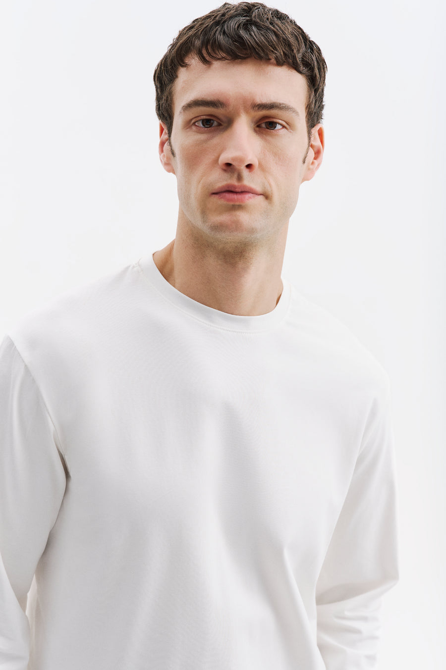 LONG SLEEVE REGULAR FIT WHITE T-SHIRT