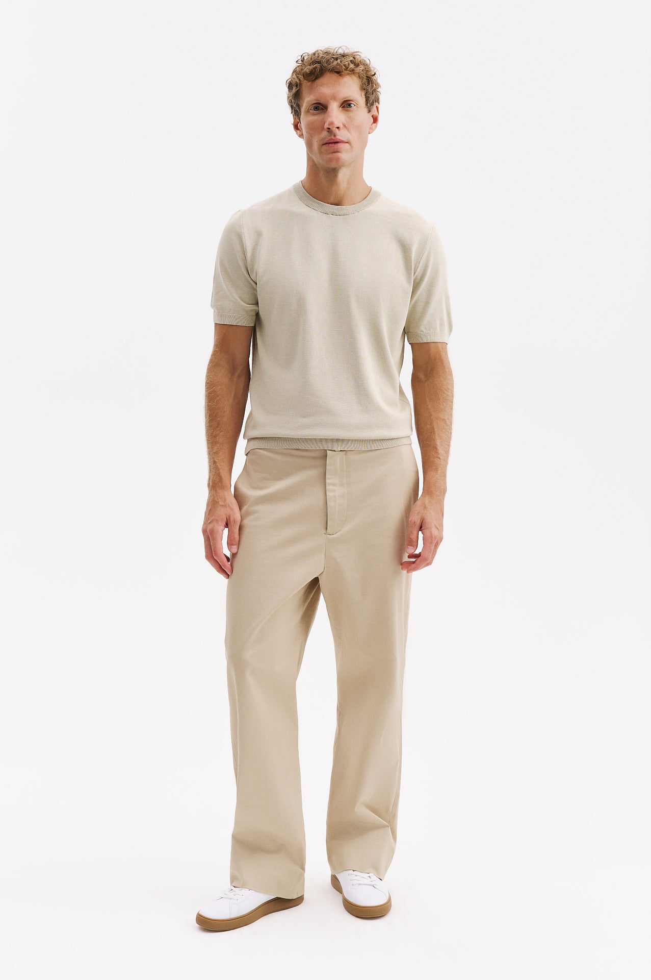 CREW NECK BEIGE KNIT T-SHIRT