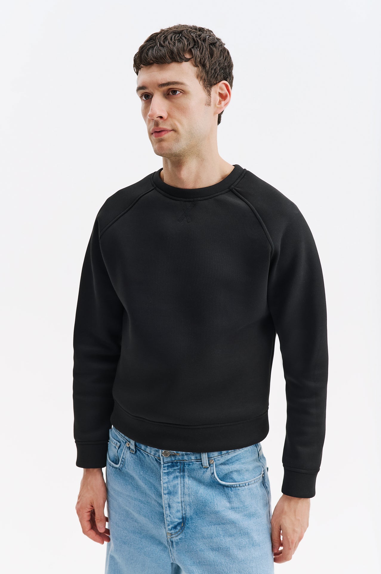 SCUBA BLACK SWEATSHIRT