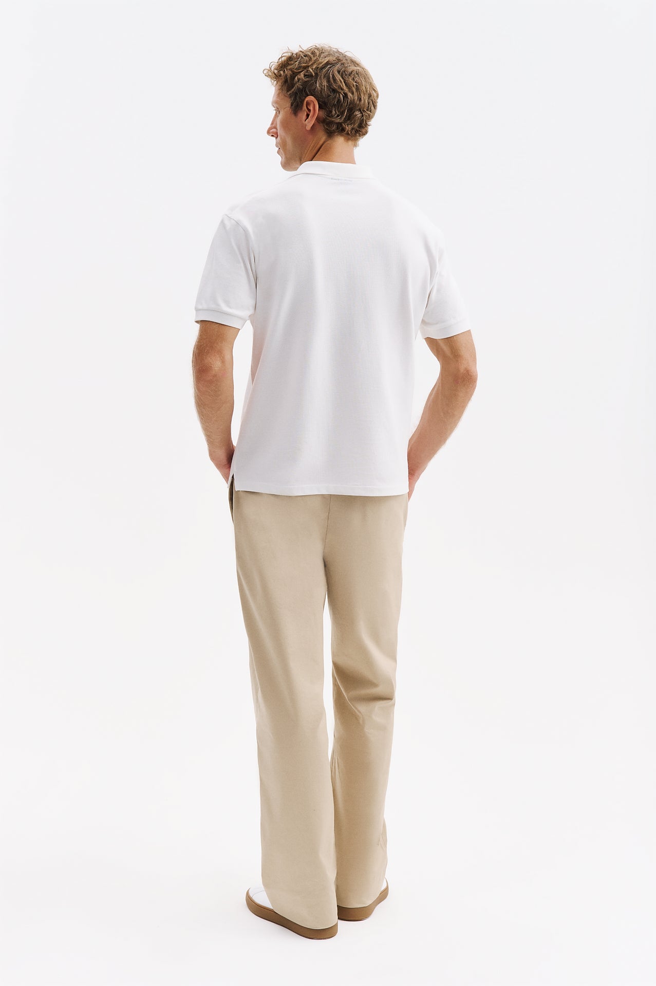 KISA KOL POLO YAKA BEYAZ T-SHIRT