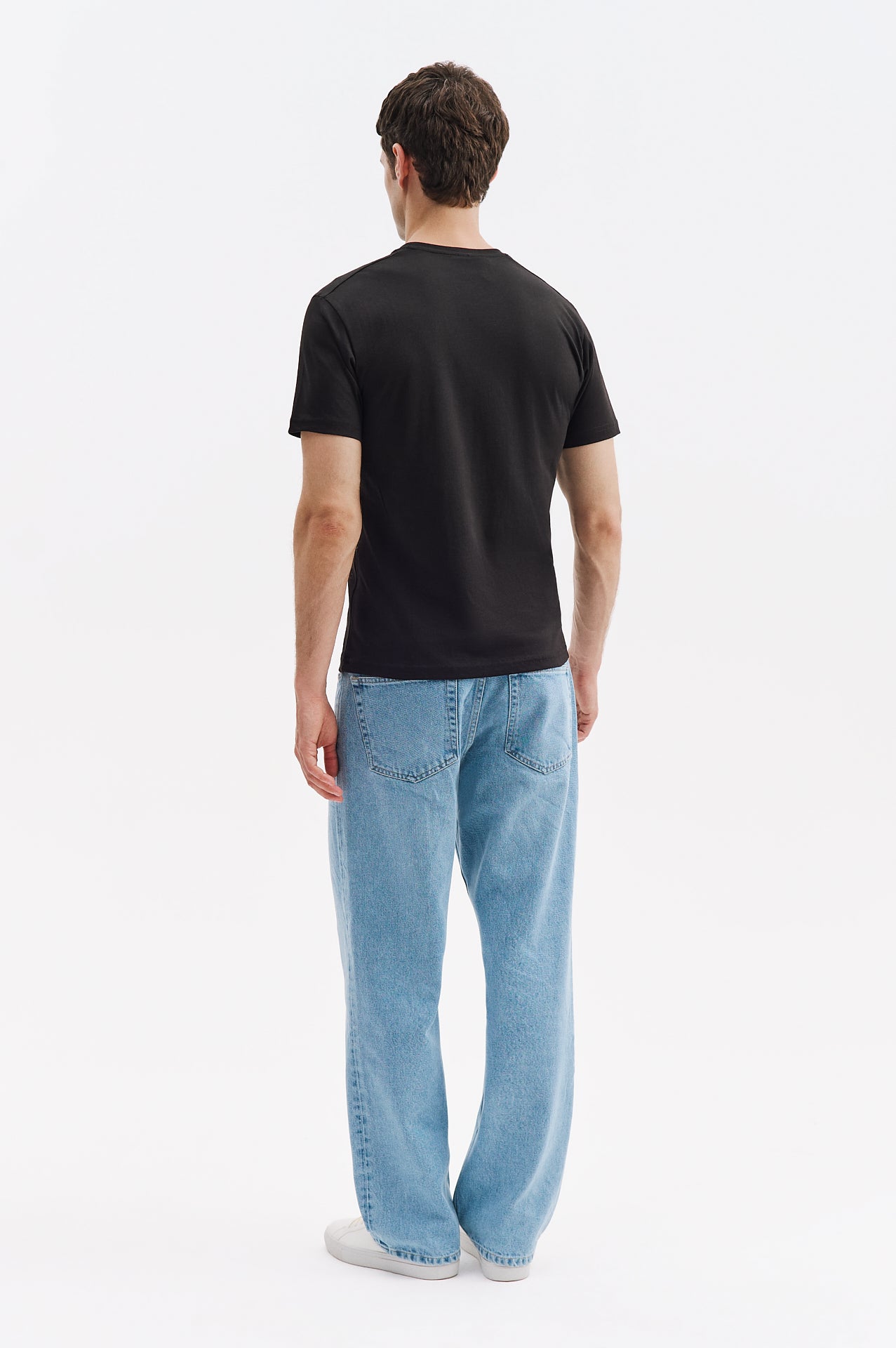 SHORT SLEEVE REGULAR FIT BLACK T-SHIRT