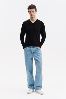 V-NECK LONG SLEEVE BLACK KNIT SWEATER