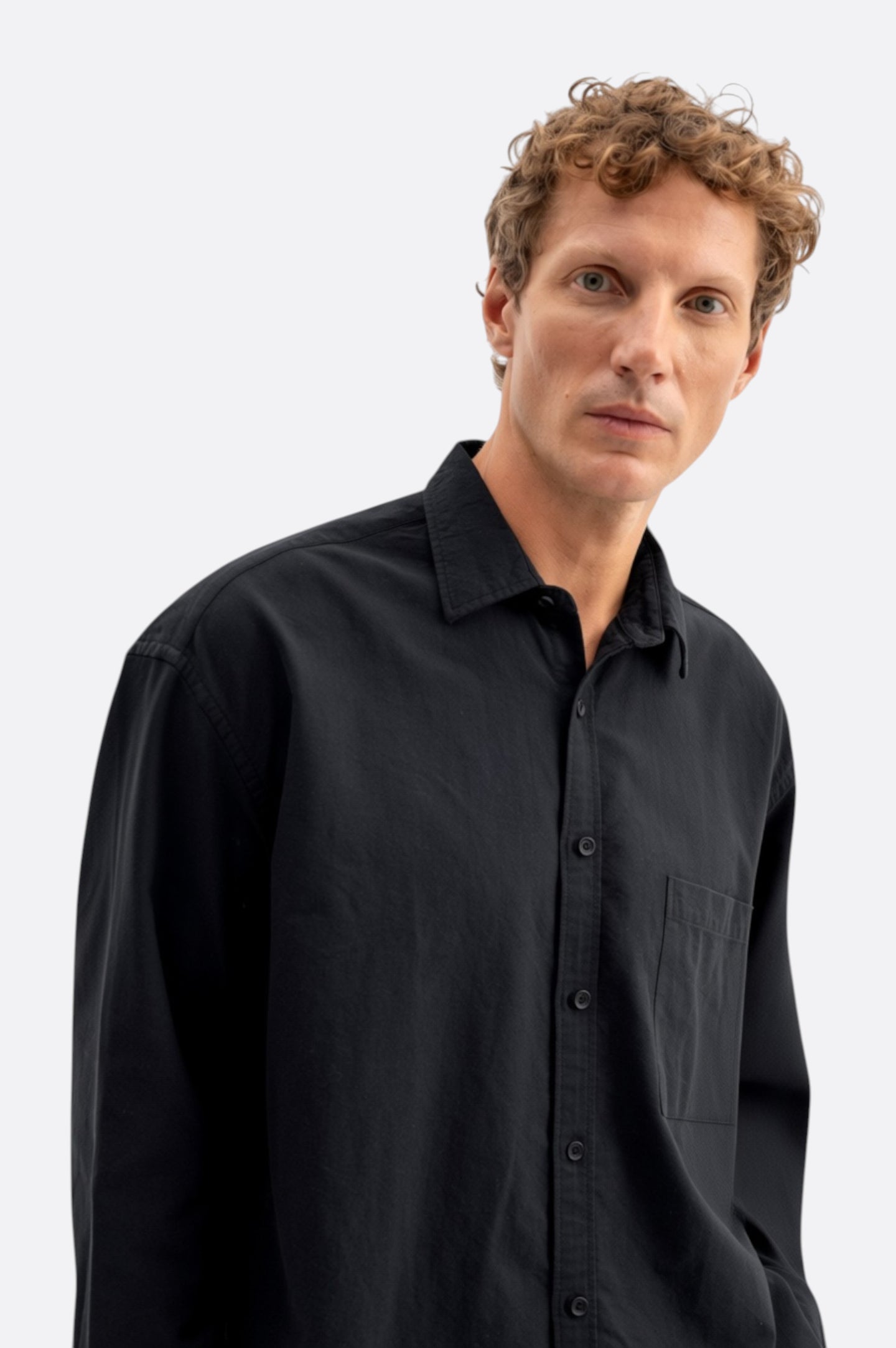 OVERSIZED BLACK OXFORD SHIRT