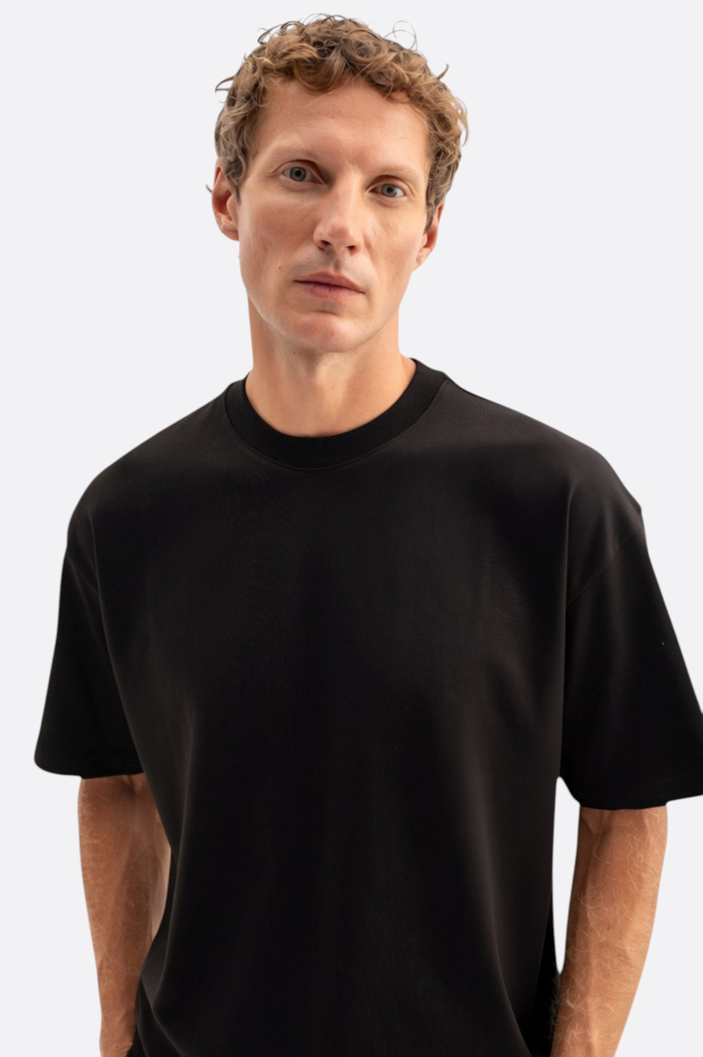 OVERSIZE SHORT SLEEVE BLACK T-SHIRT