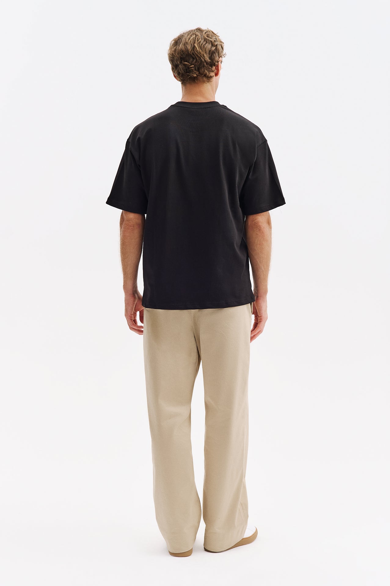 OVERSIZE KISA KOL SİYAH T-SHIRT