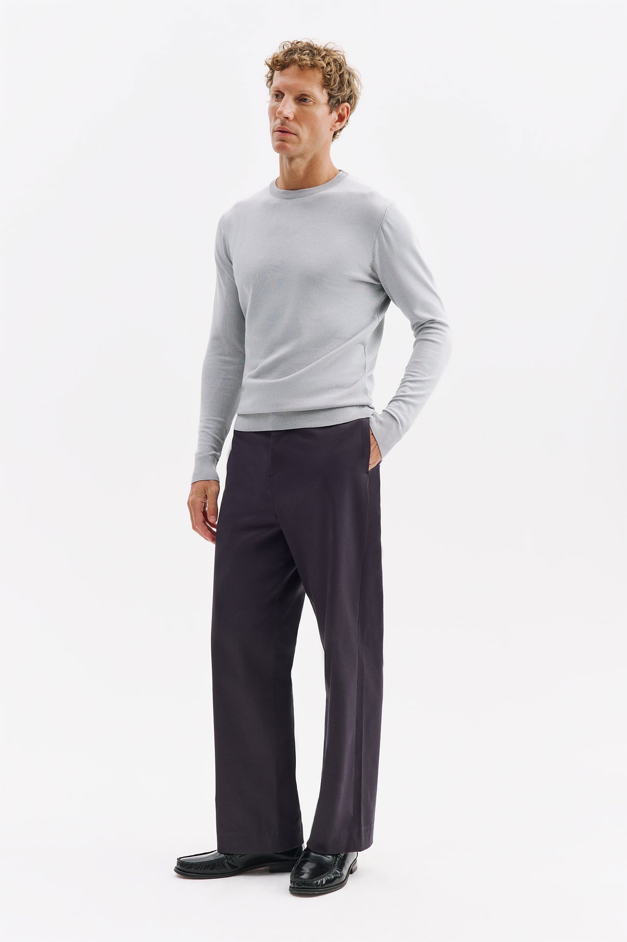 Long Sleeve Crew Neck Gray Knit T-Shirt