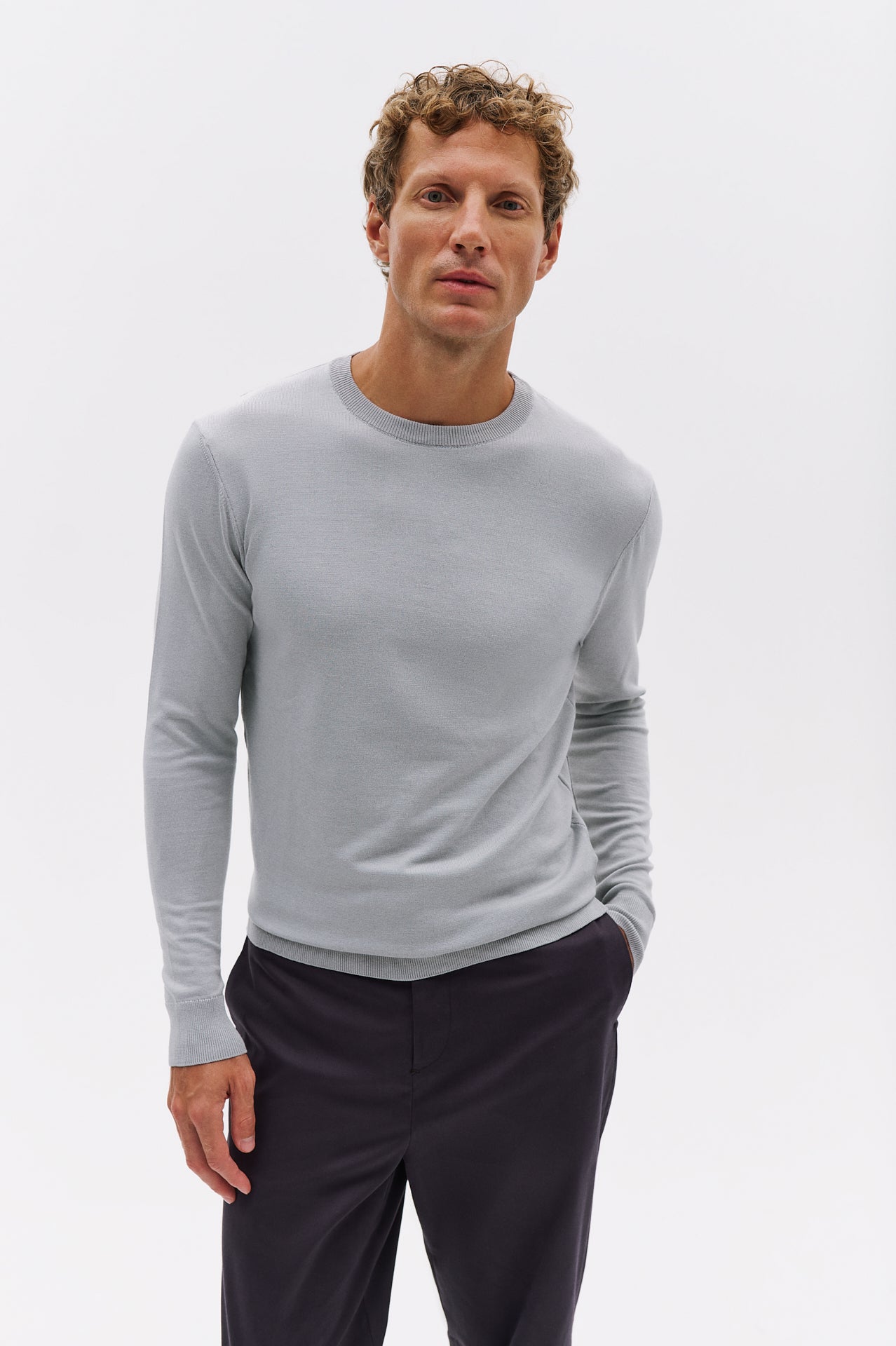 Long Sleeve Crew Neck Gray Knit T-Shirt