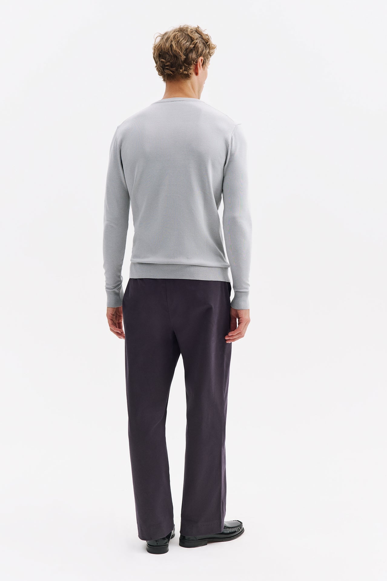 Long Sleeve Crew Neck Gray Knit T-Shirt