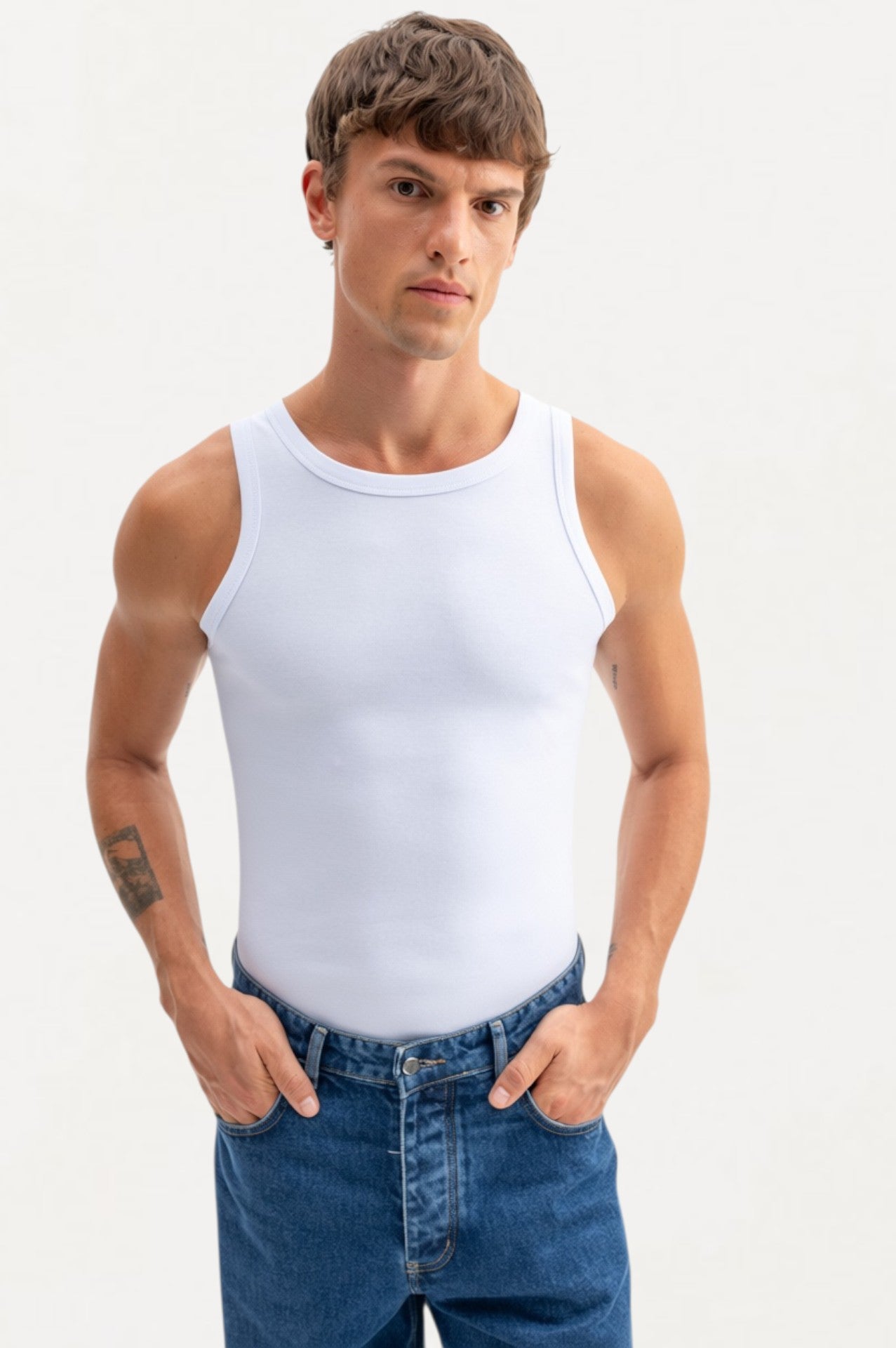 BASIC WHITE TANK TOP
