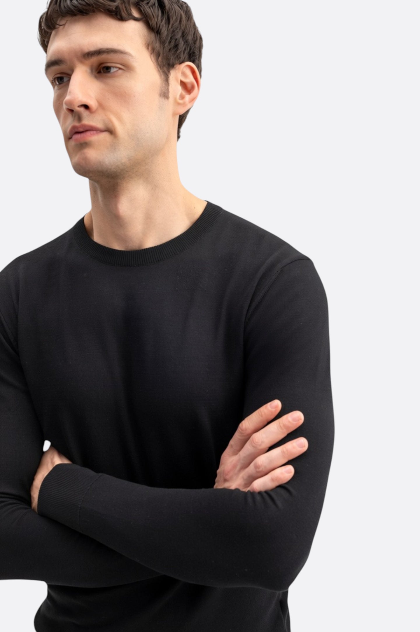LONG SLEEVE CREW NECK BLACK KNITTED T-SHIRT