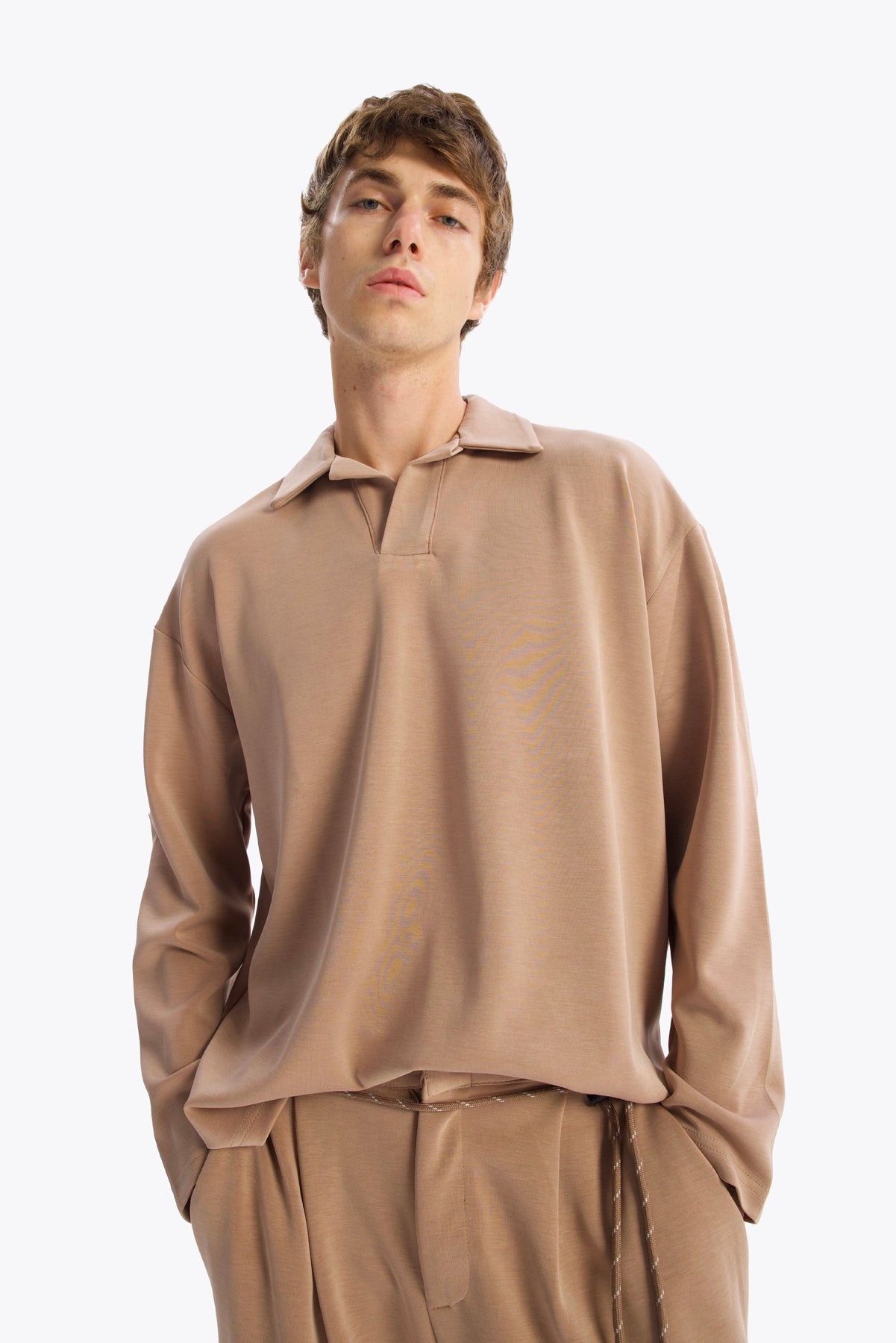 SAILOR COLLAR DRAPED T-SHIRT - TAN