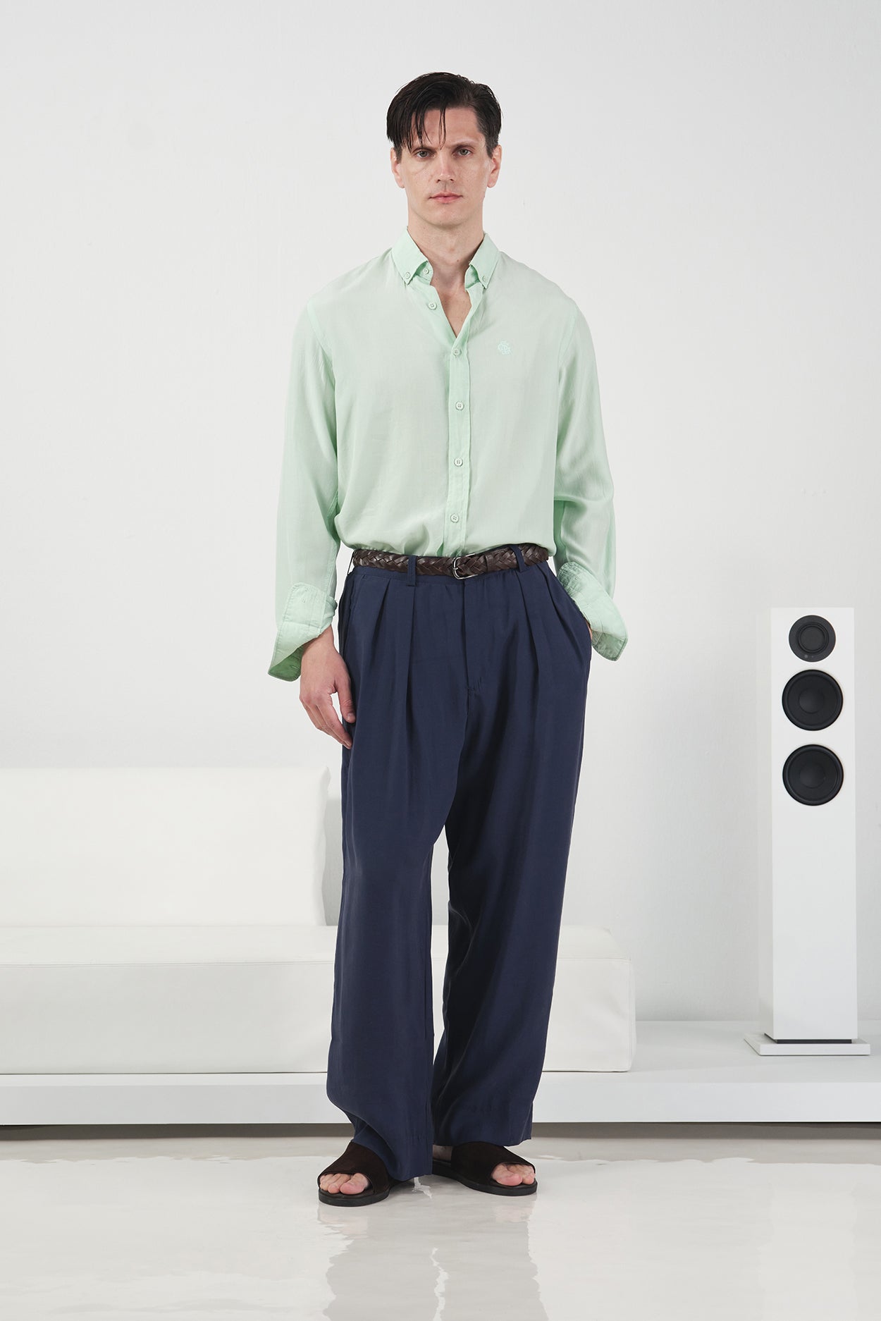 DOUBLE PLEATED DRAPED NAVY MODAL TROUSERS