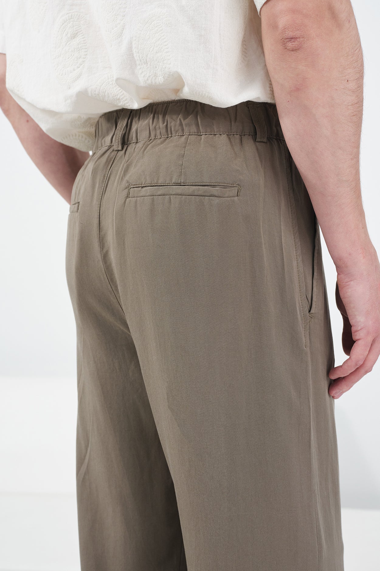 PİLİLİ DÖKÜMLÜ HAKİ TENSEL PANTOLON