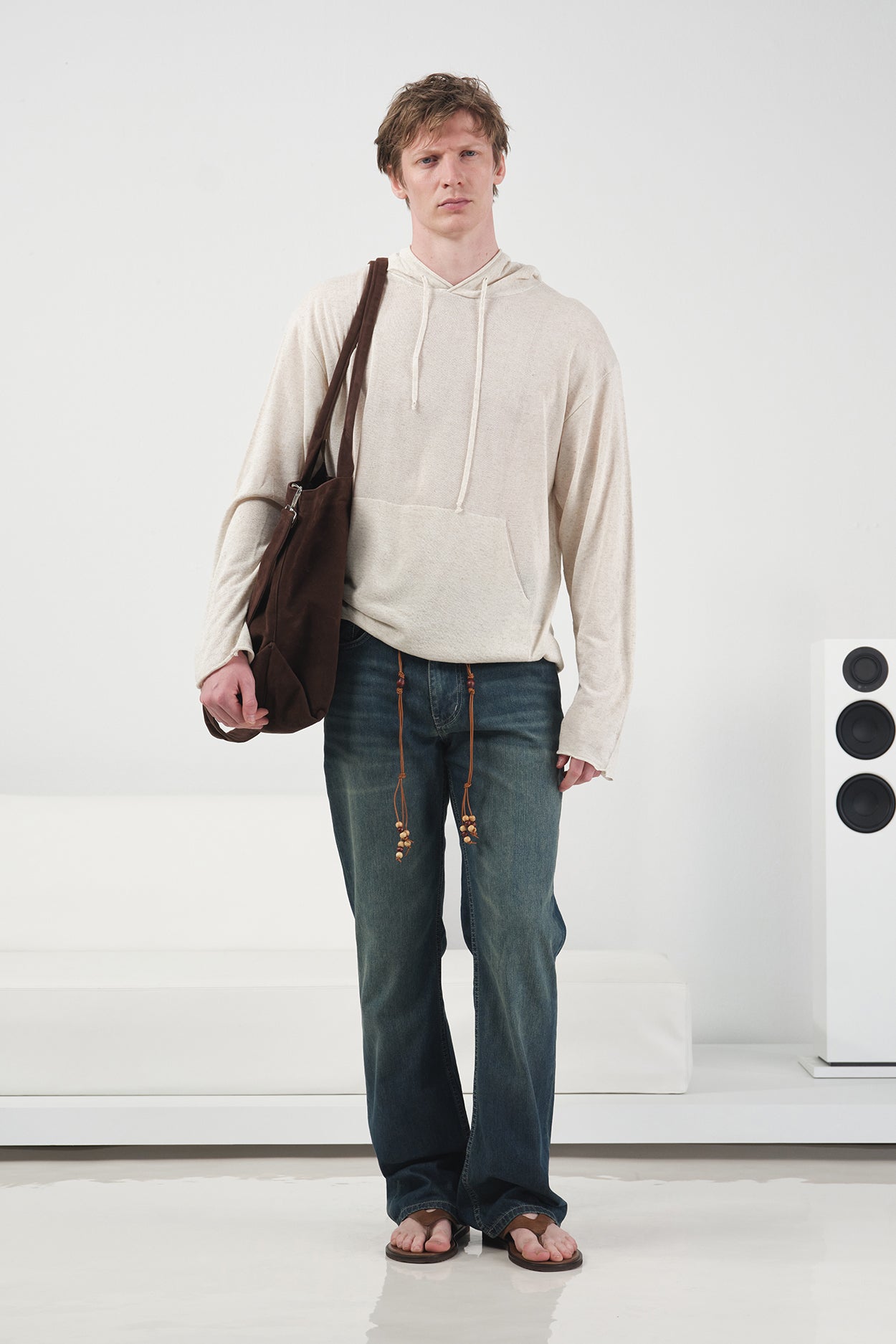 DÖKÜMLÜ EKRU KETEN TRİKO SWEATSHIRT