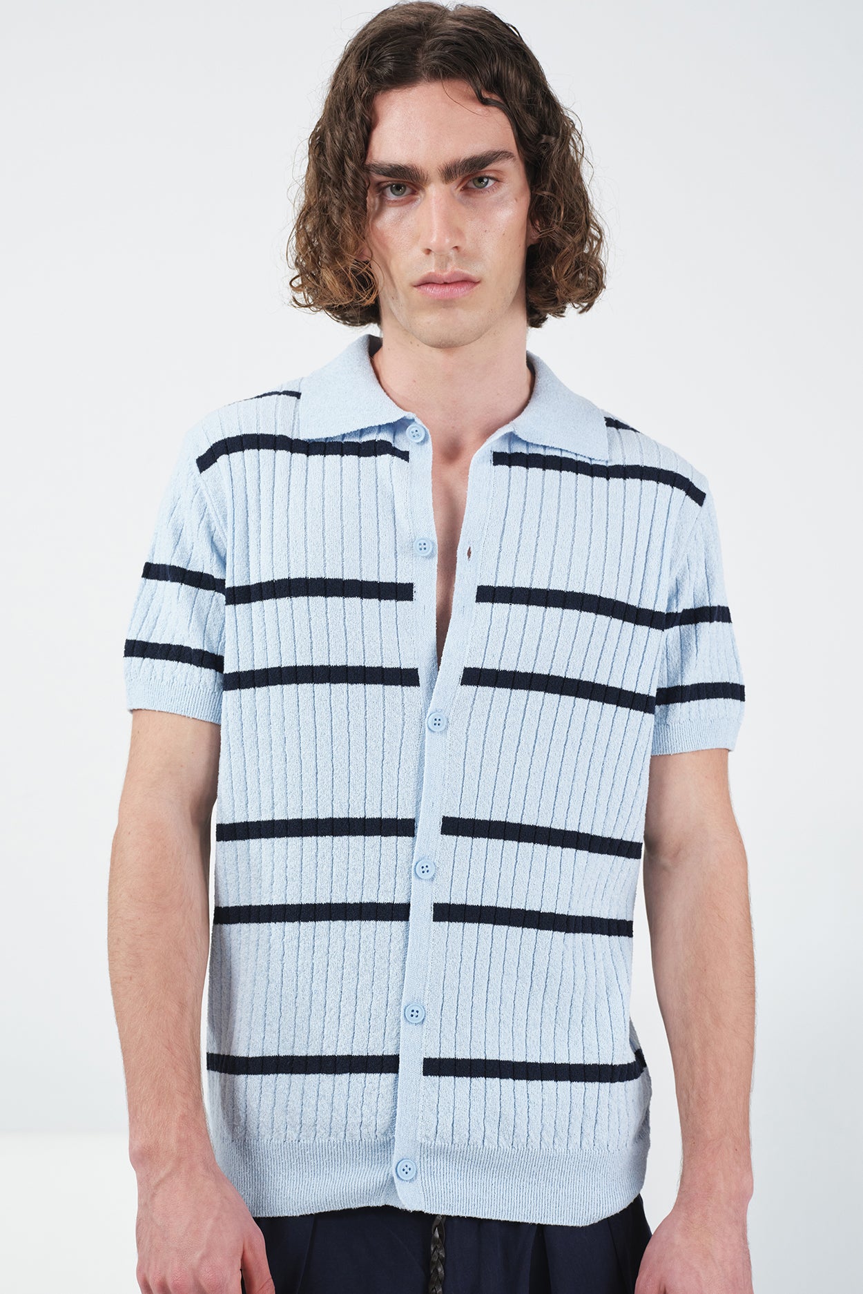 ÇİZGİLİ MAVİ TRİKO GÖMLEK