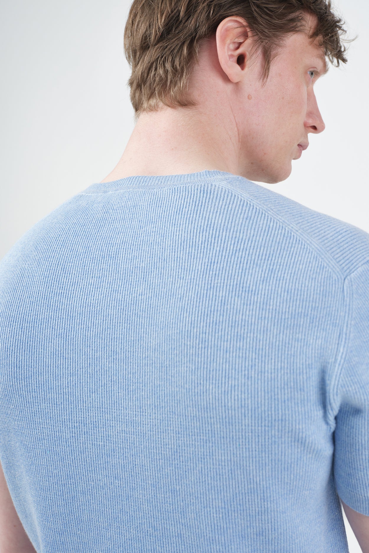 FİTİLLİ DOKULU MAVİ TRİKO T-SHIRT