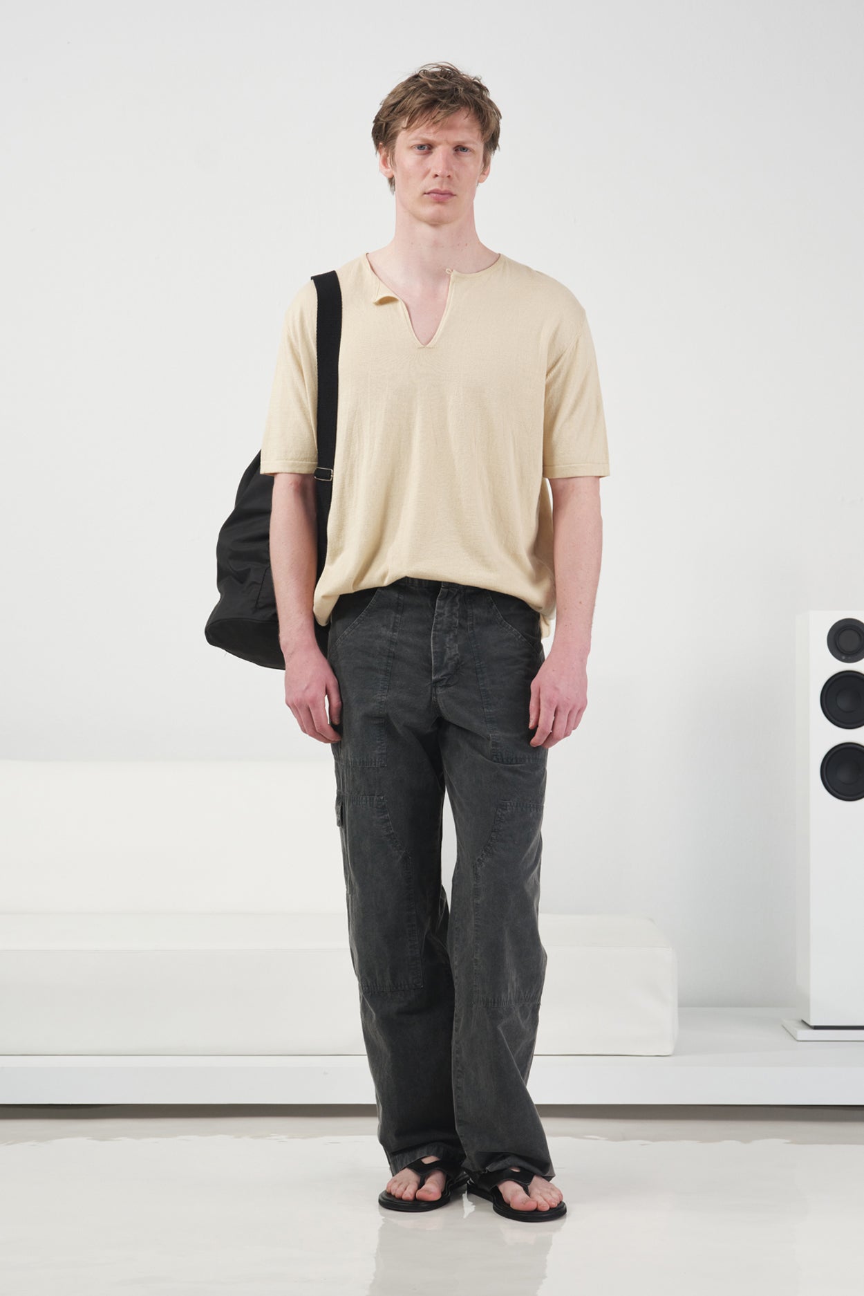 DRAPED BEIGE KNITTED T-SHIRT WITH RIBBED COLLAR