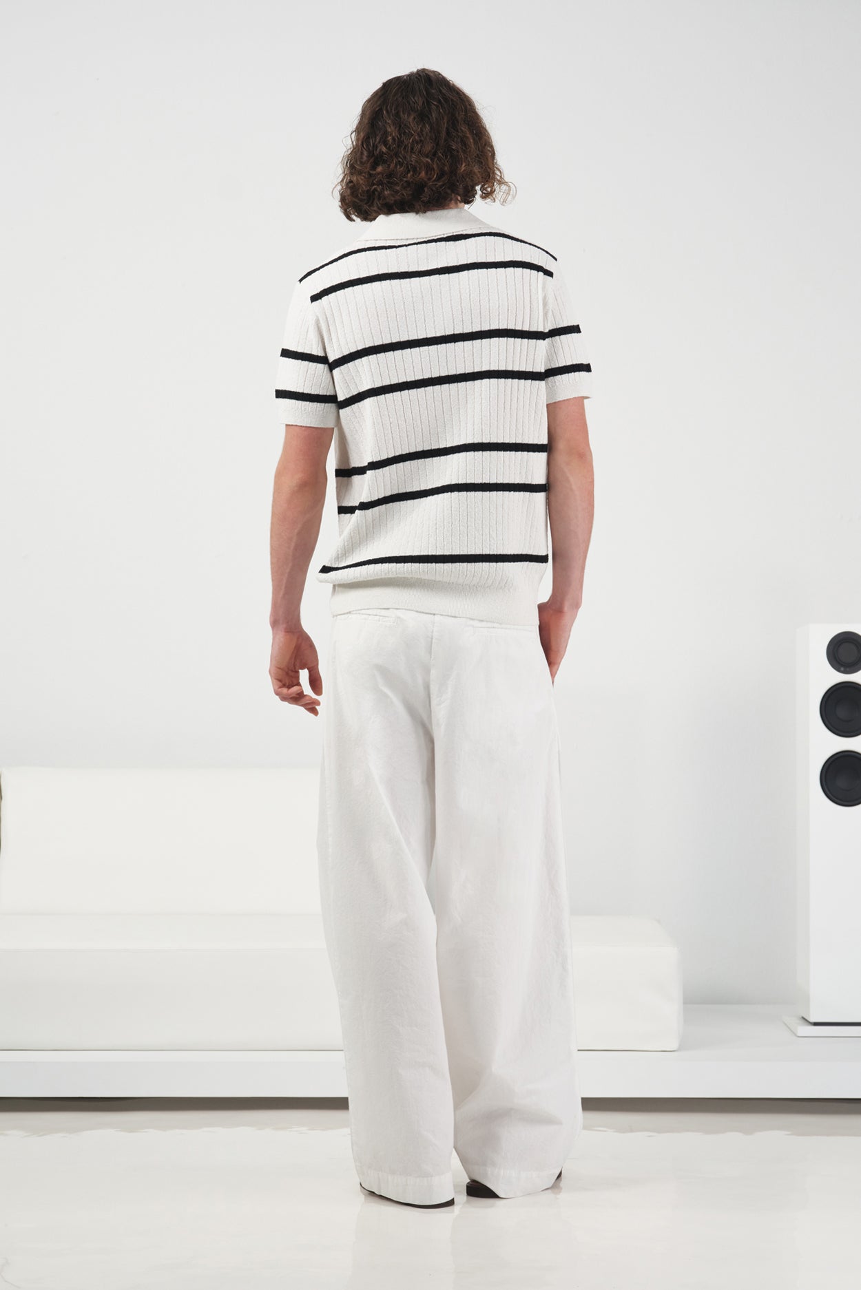 ÇİZGİLİ EKRU TRİKO GÖMLEK