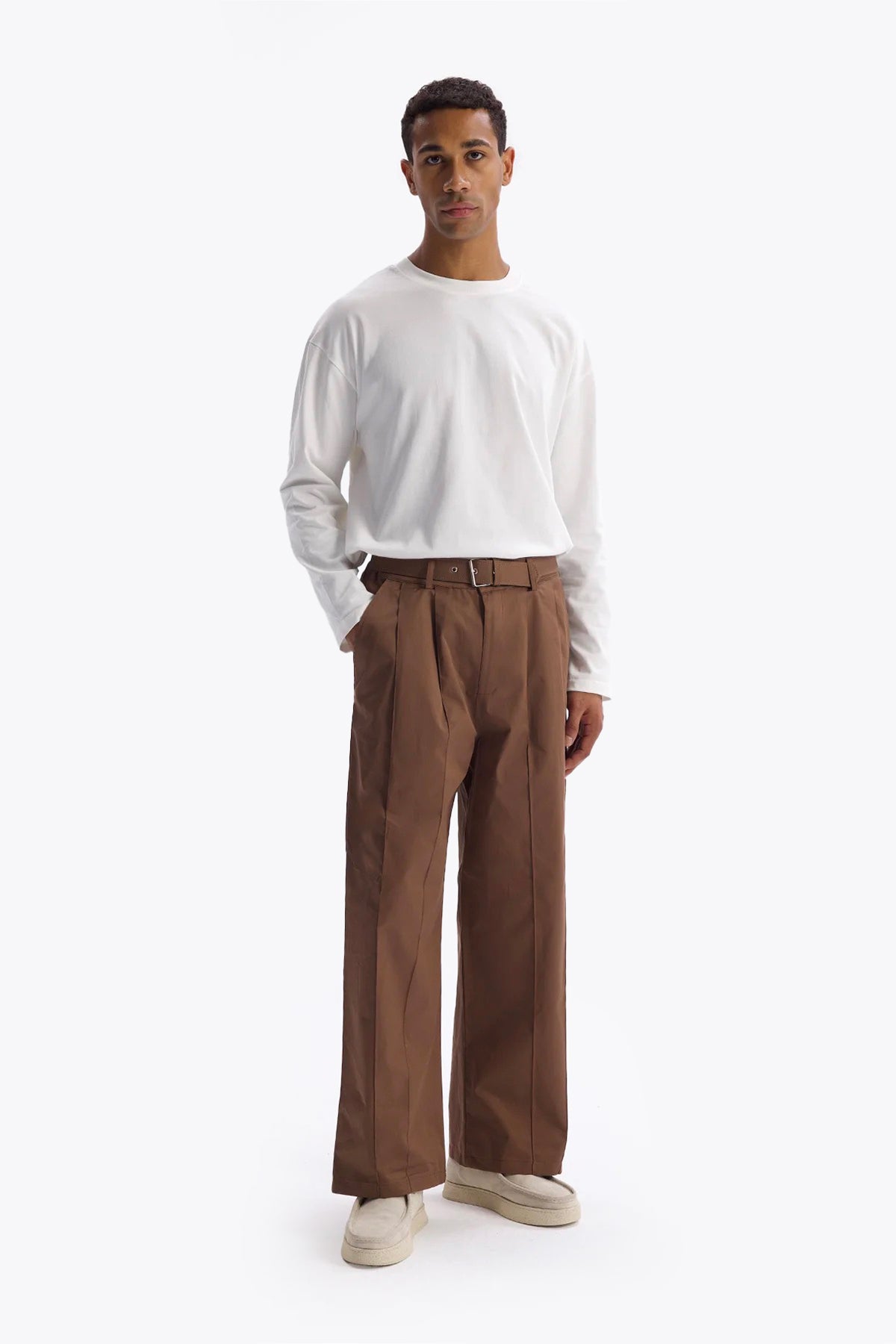 KEMERLİ KUMAŞ PANTOLON - KAHVERENGİ - PANTOLON