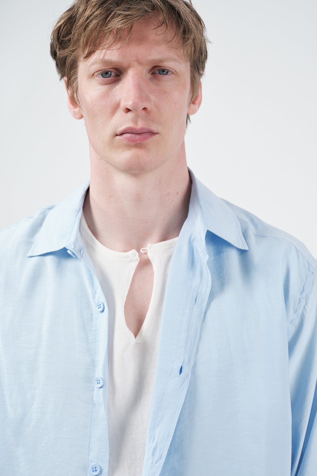 OVERSIZE DÖKÜMLÜ MAVİ MODAL GÖMLEK