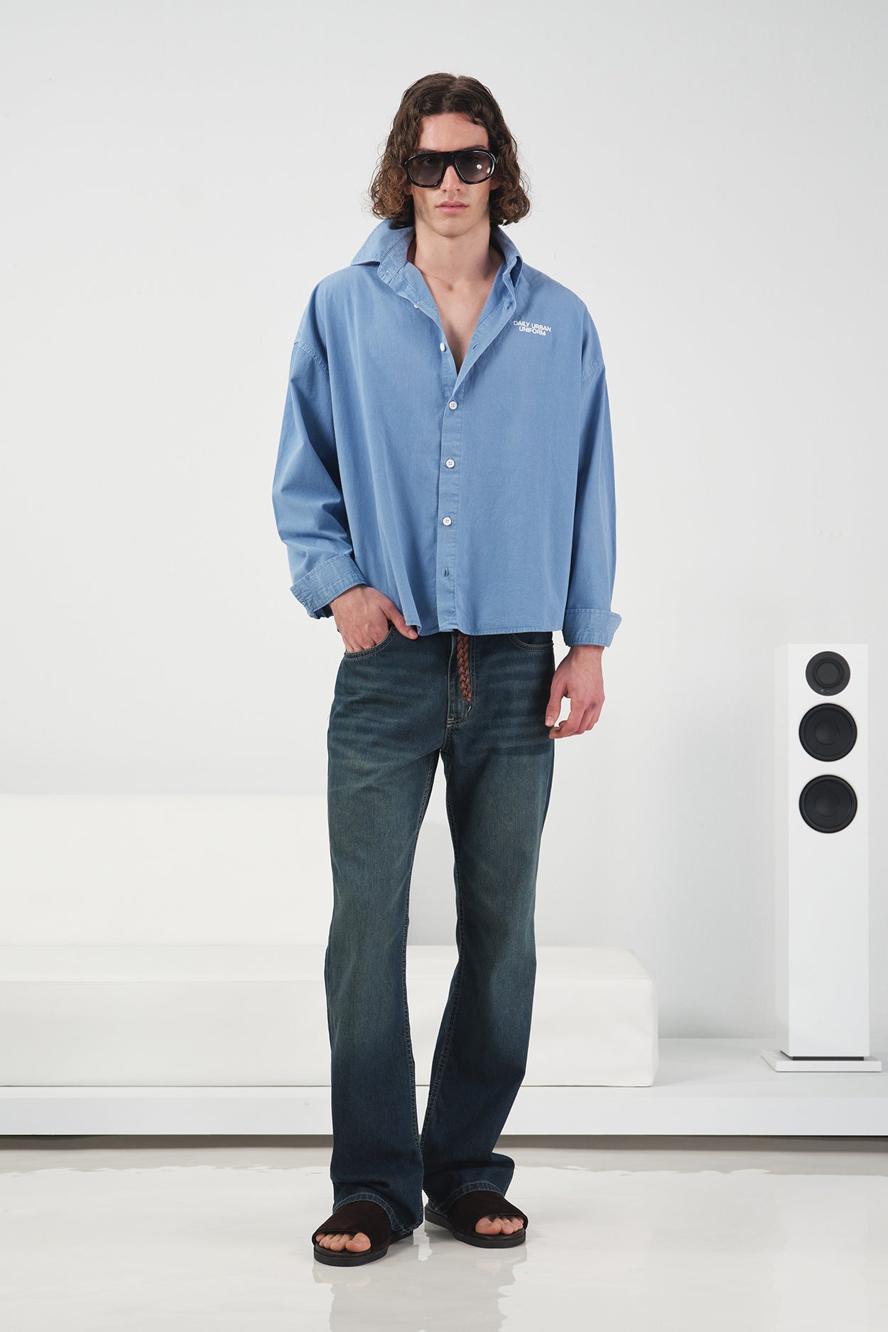 EFFECTIVE CROP BLUE SHIRT