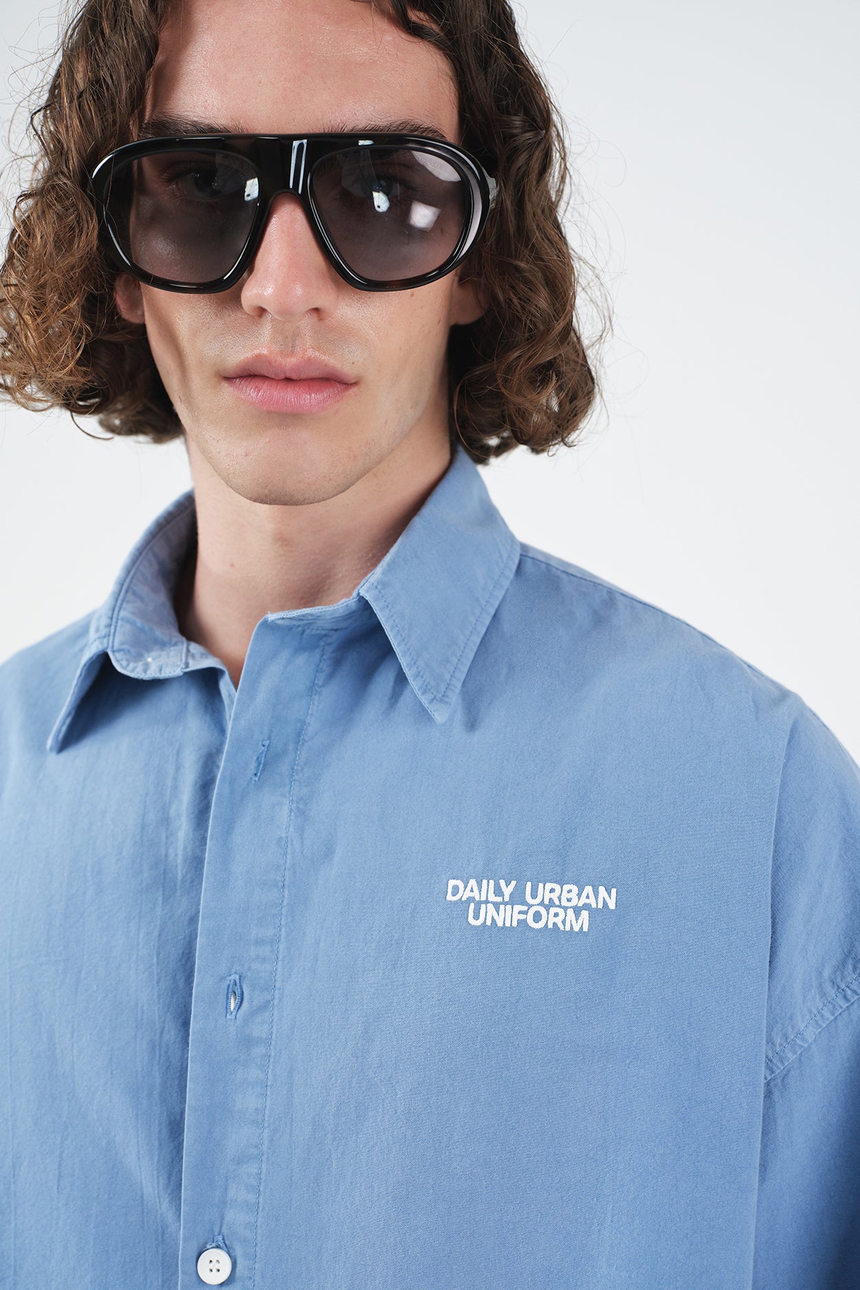 EFFECTIVE CROP BLUE SHIRT