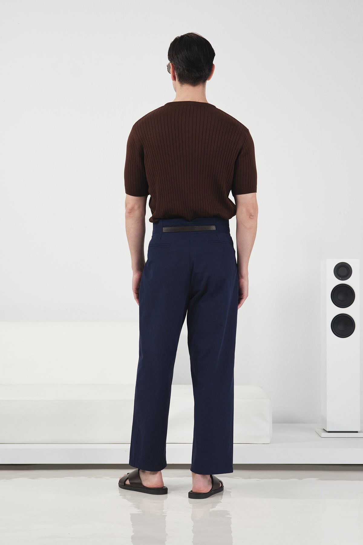 DAR KESİM FERMUARLI KAHVERENGİ TRİKO T-SHIRT