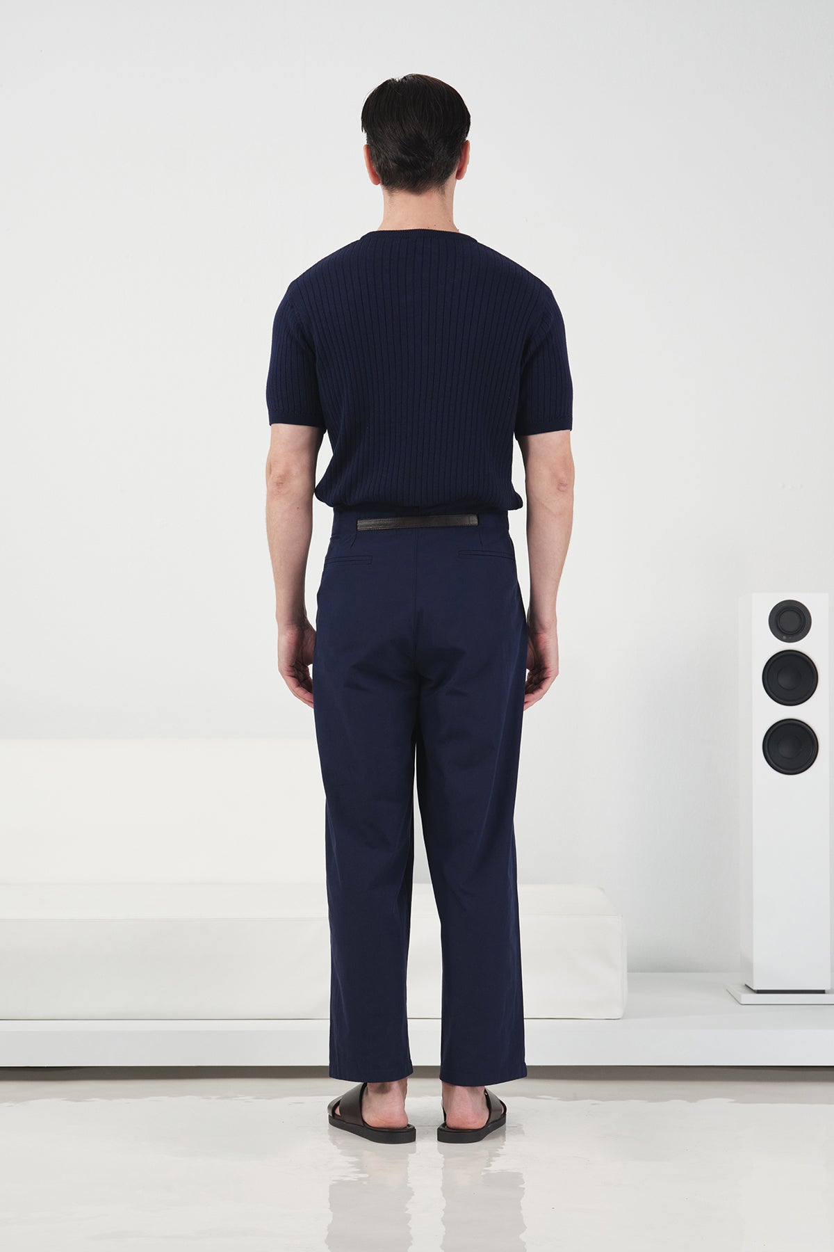 SLIM FIT ZIPPED NAVY KNITTED T-SHIRT
