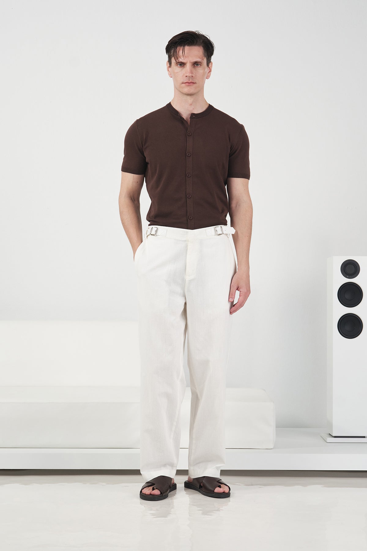 KISA KOLLU İNCE TRİKO KAHVERENGİ GÖMLEK