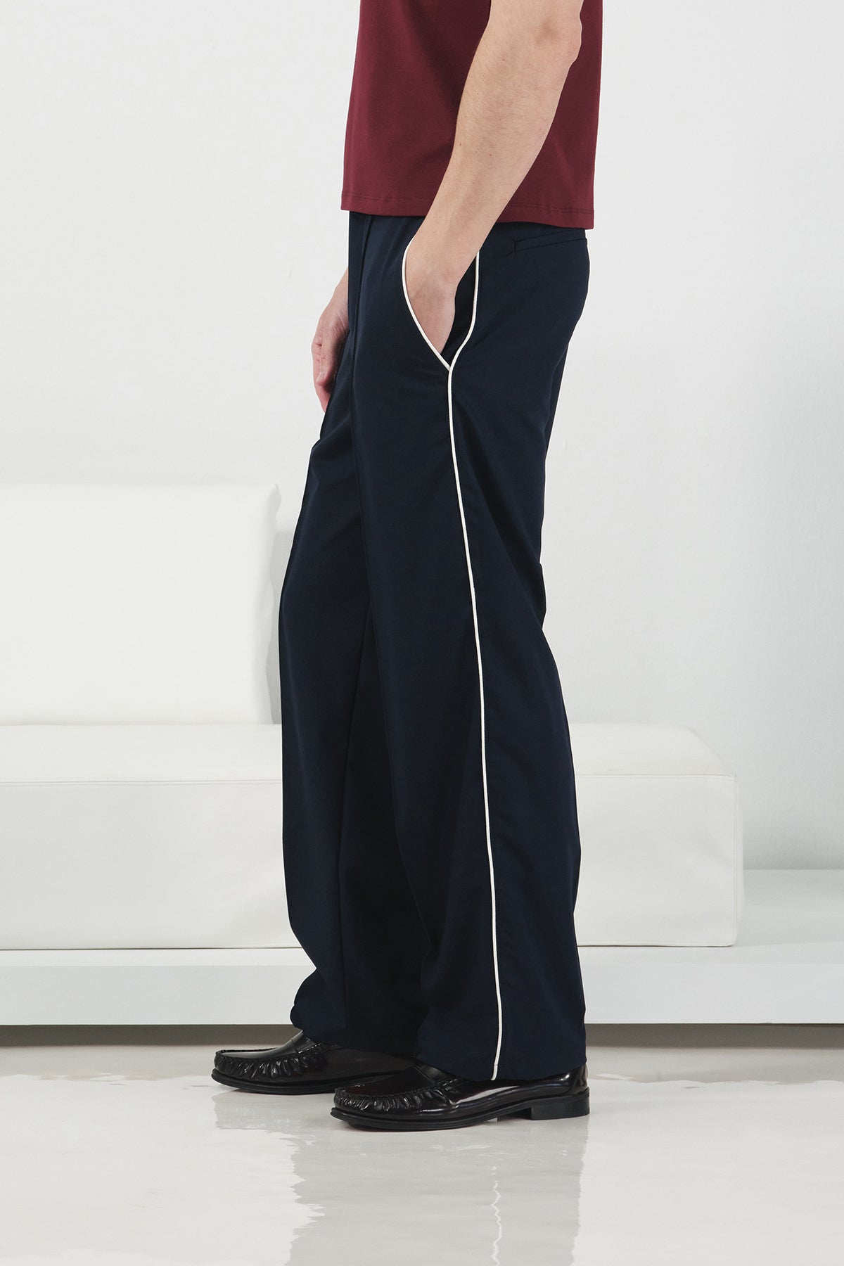 KONTRAST BİYELİ KLASİK LACİVERT PANTOLON